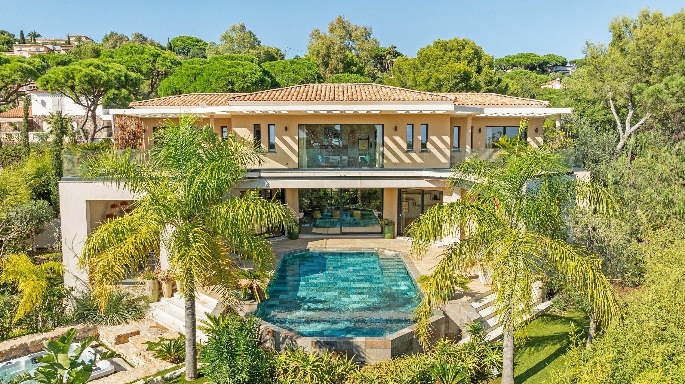 villa de luxe 10 Pièces en vente sur STE MAXIME (83120)