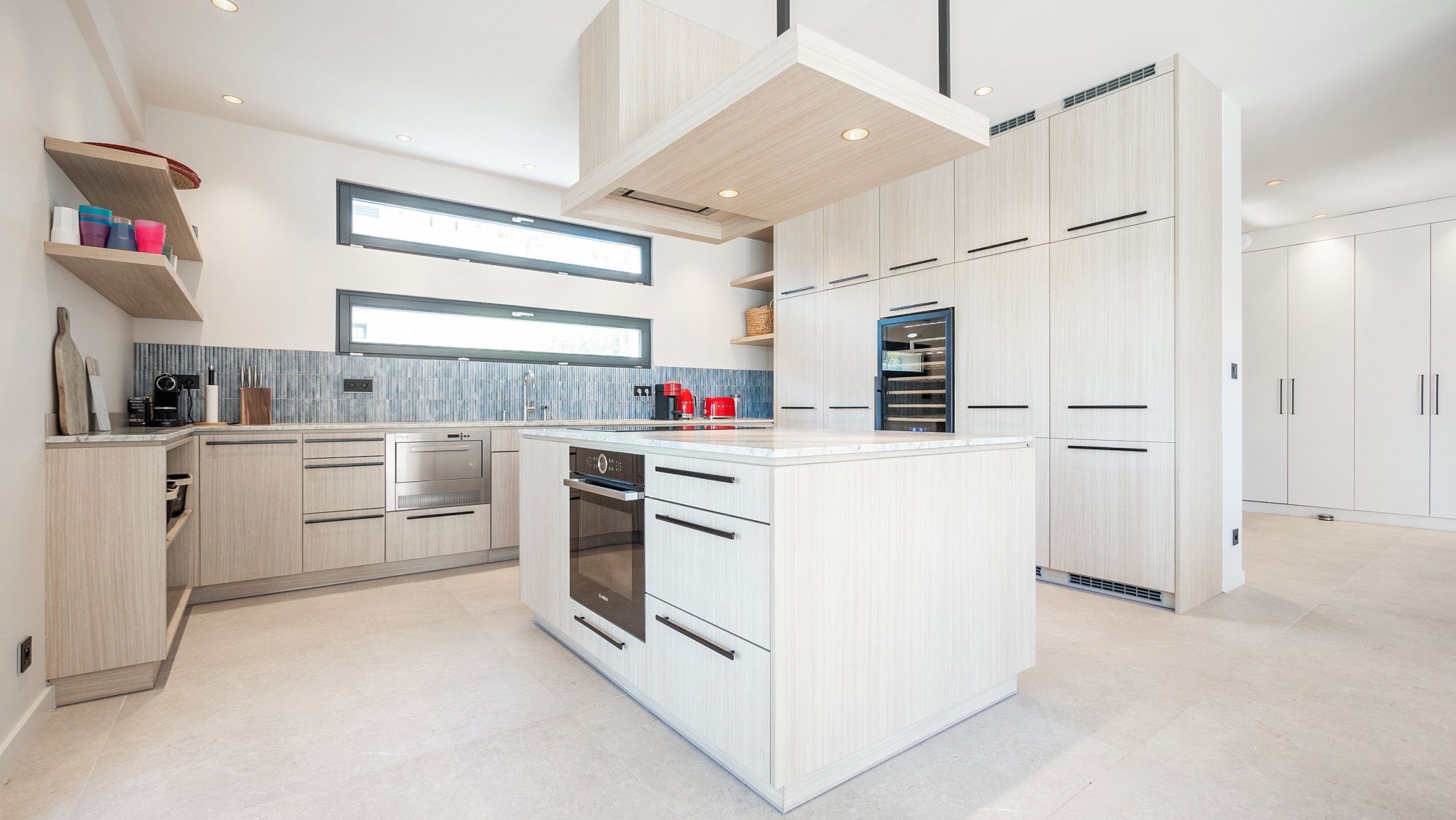 luxury villa 10 Rooms for sale on STE MAXIME (83120)