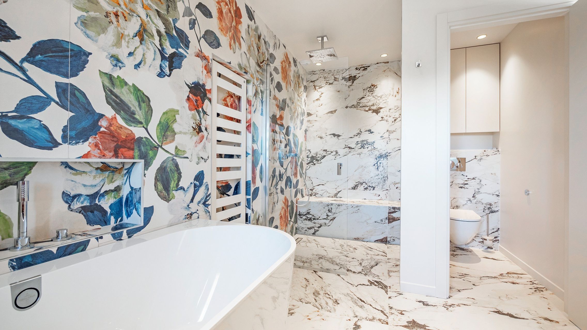 luxury villa 10 Rooms for sale on STE MAXIME (83120)