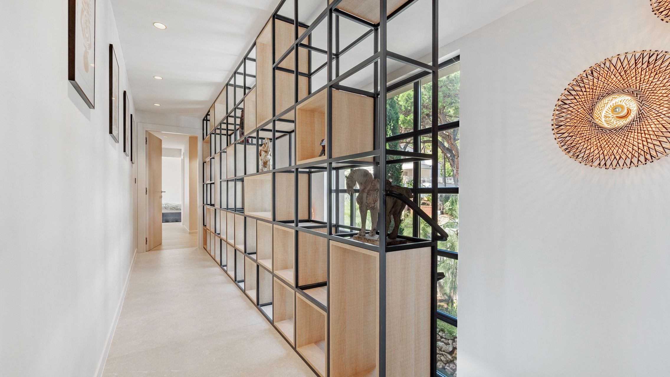 luxury villa 10 Rooms for sale on STE MAXIME (83120)