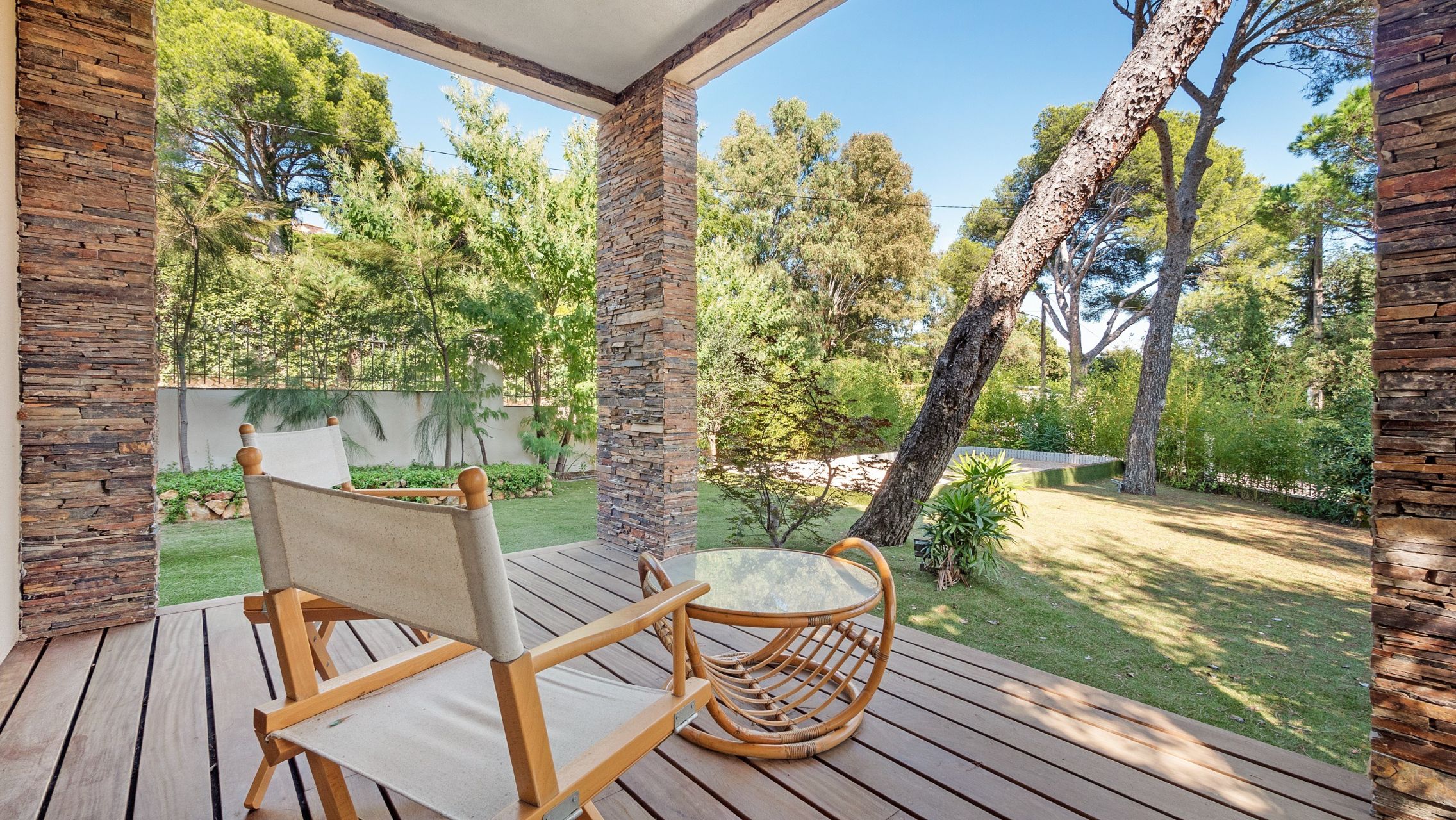 luxury villa 10 Rooms for sale on STE MAXIME (83120)