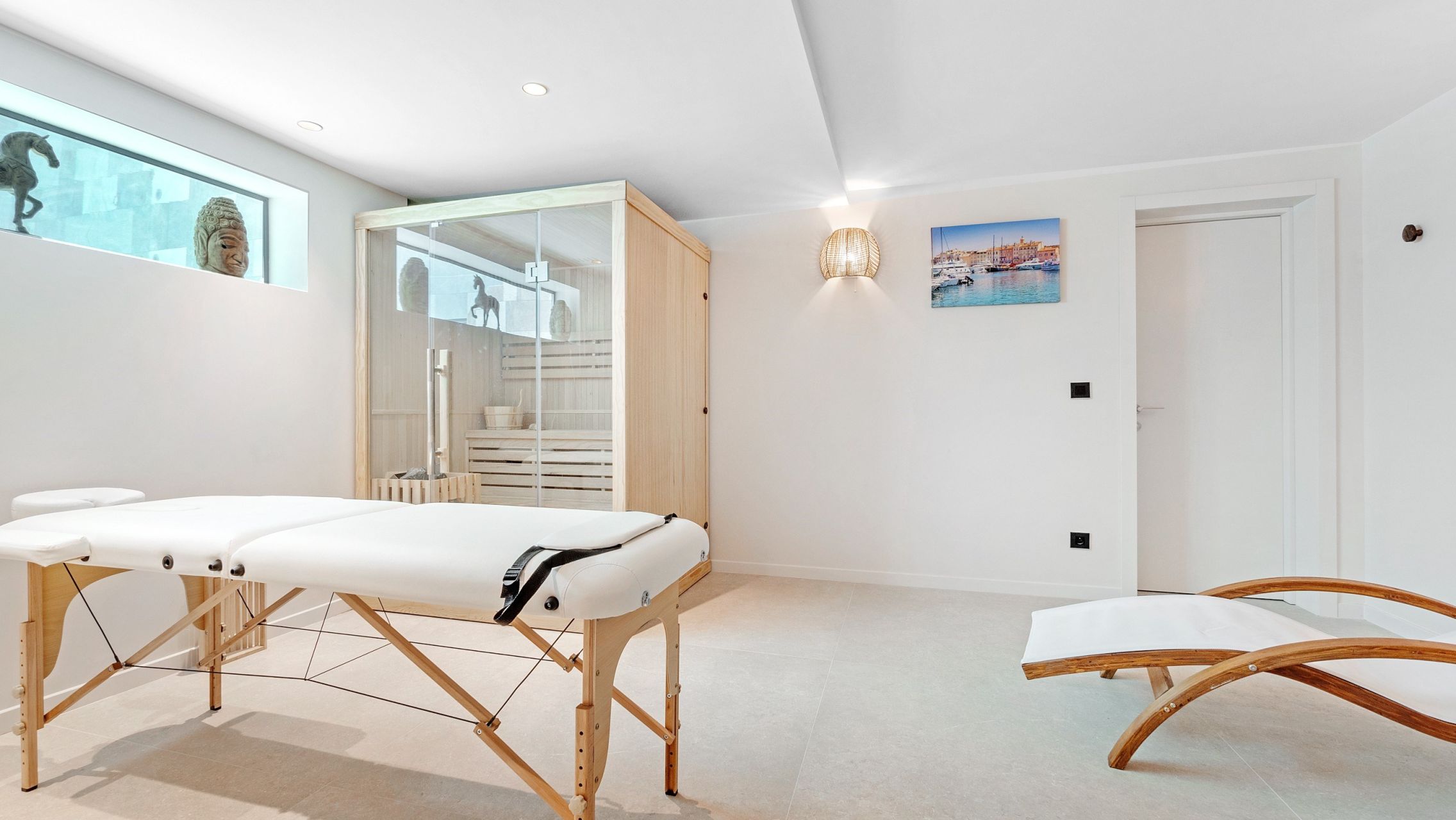 luxury villa 10 Rooms for sale on STE MAXIME (83120)