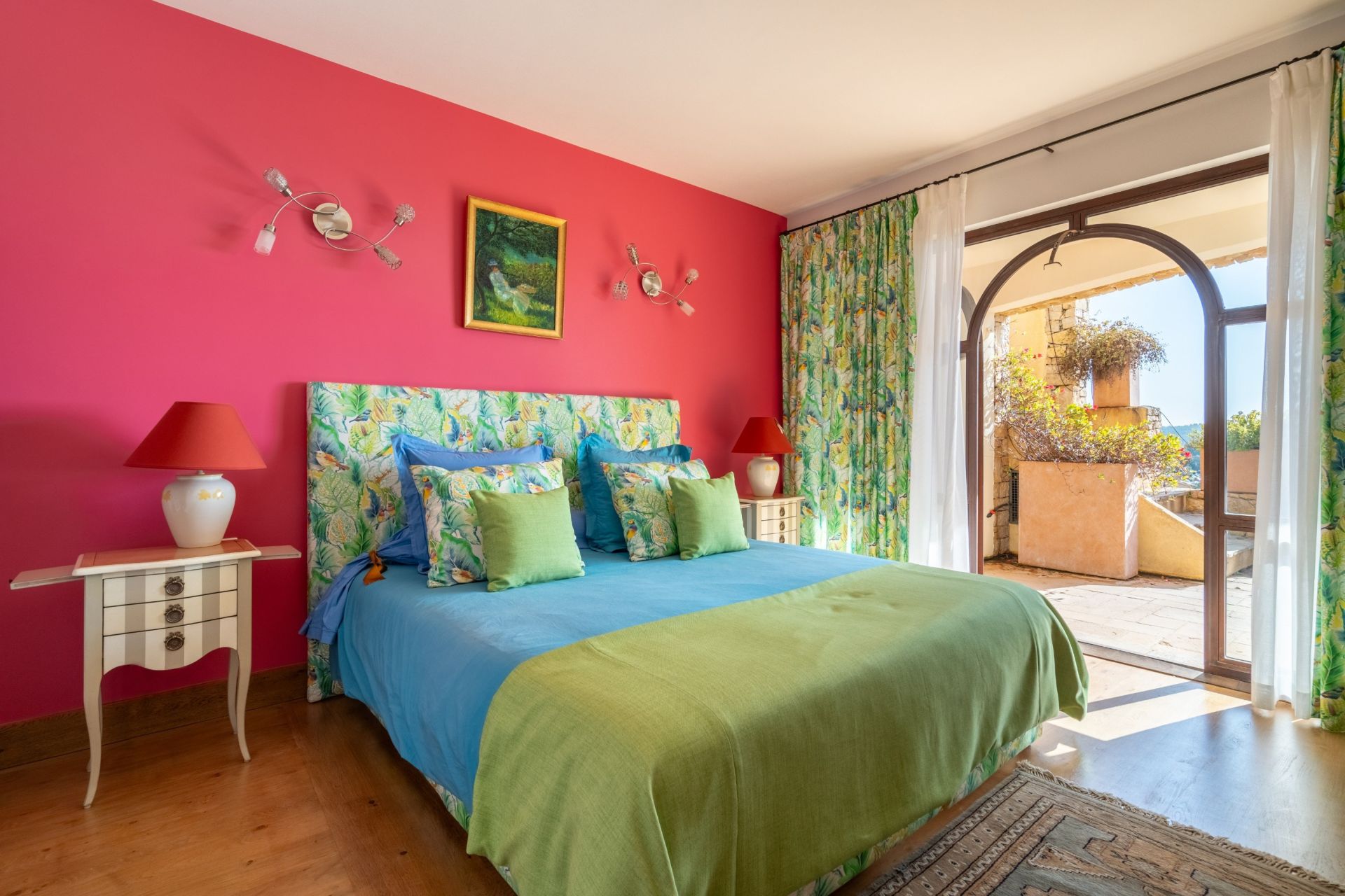 luxury house 7 Rooms for sale on ST CYR SUR MER (83270)