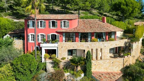 Sale Luxury house Saint-Cyr-sur-Mer 7 Rooms 340 m²