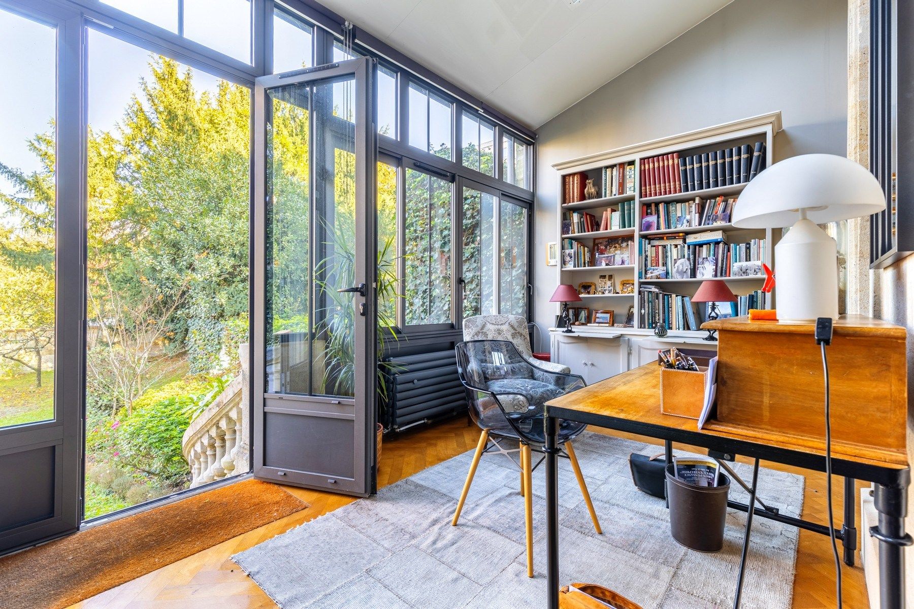 luxury apartment 3 Rooms for sale on BORDEAUX (33000)