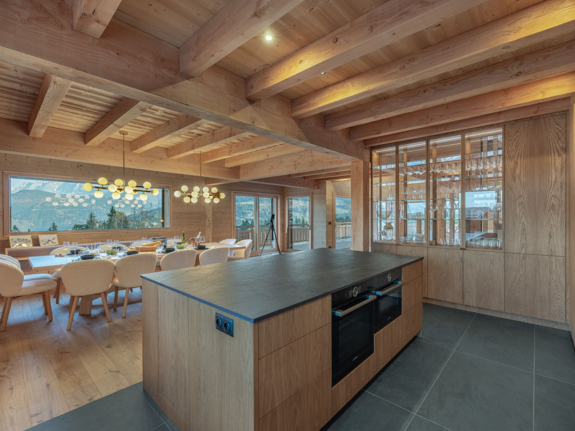 chalet de luxe 6 Pièces en location saisonnière sur COMBLOUX (74920)