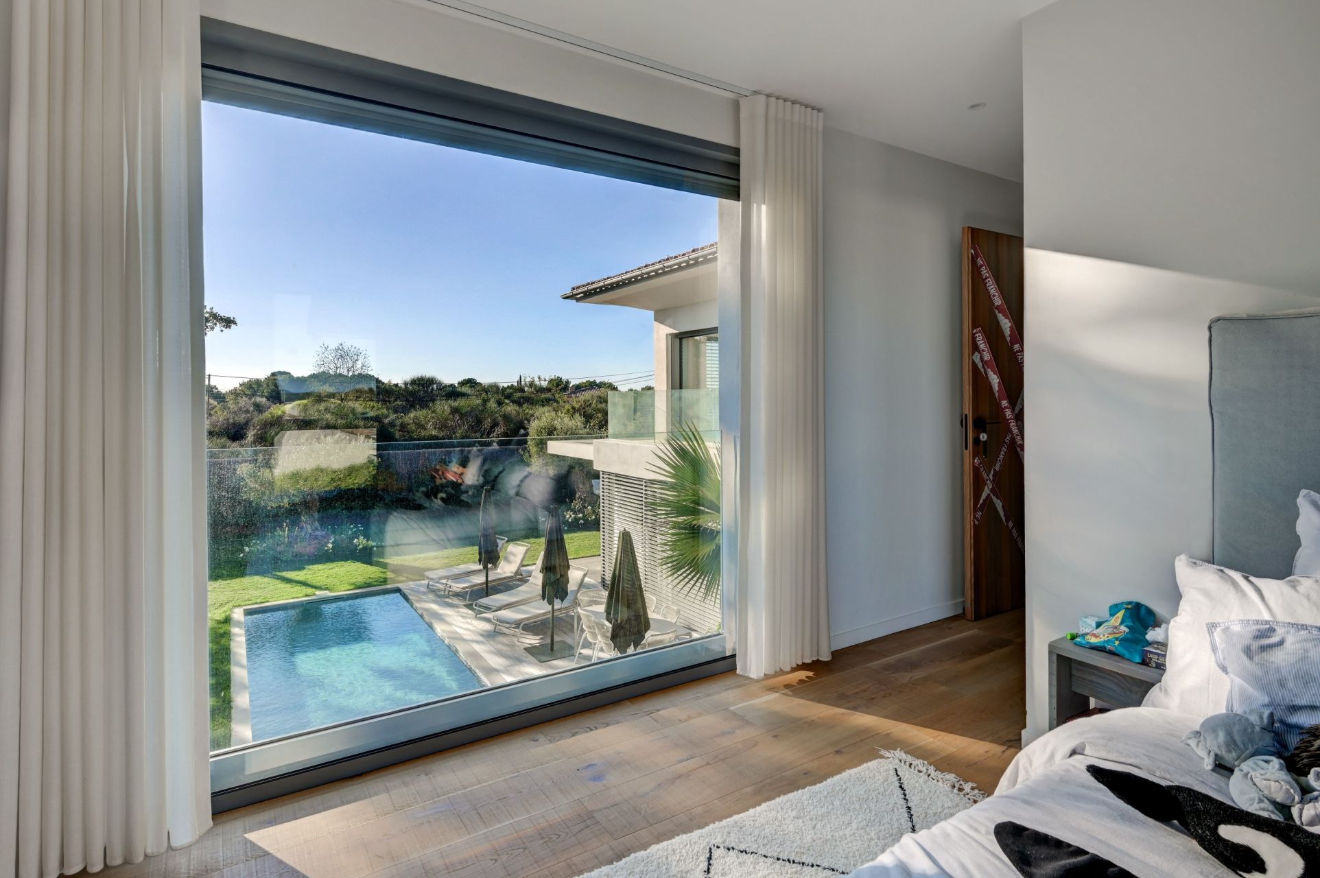 luxury house 8 Rooms for sale on AIX EN PROVENCE (13100)