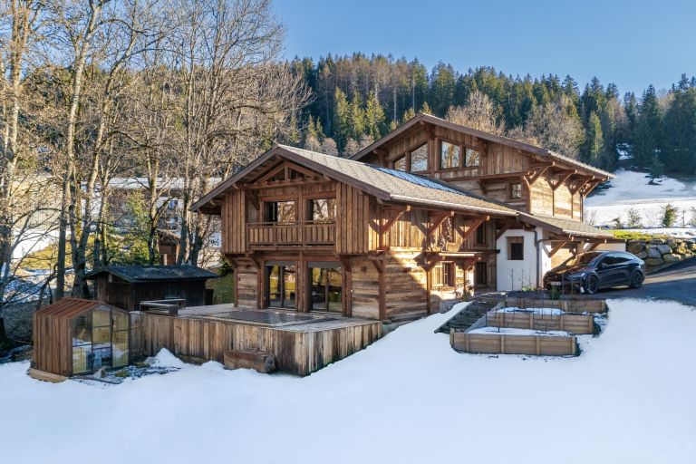 luxury chalet 5 Rooms for sale on MEGEVE (74120)