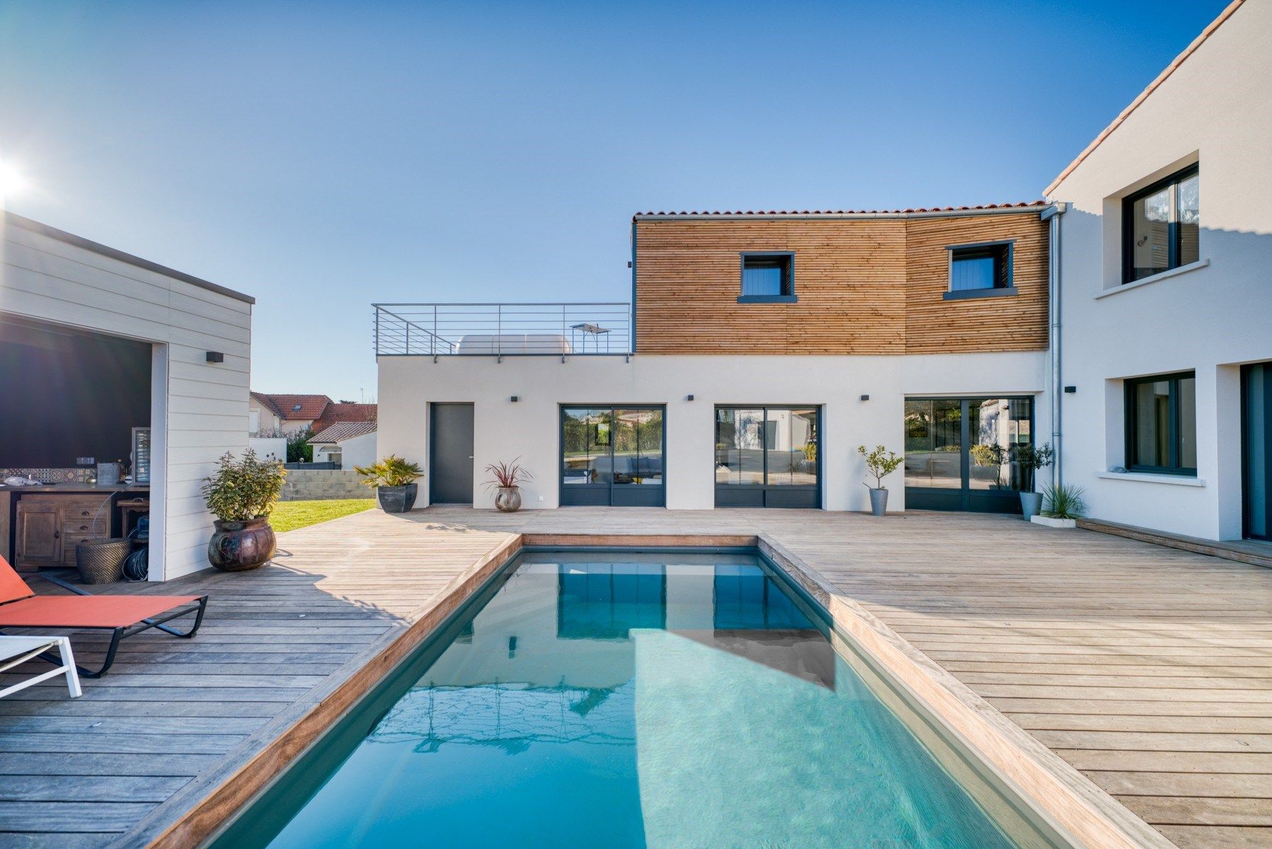 luxury villa 7 Rooms for sale on ST PALAIS SUR MER (17420)