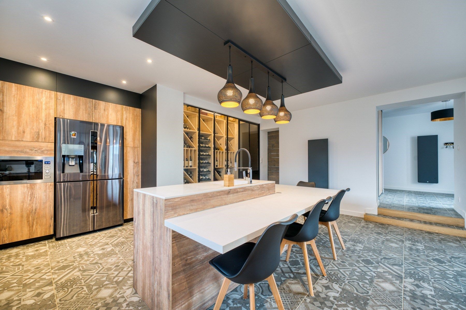 luxury villa 7 Rooms for sale on ST PALAIS SUR MER (17420)