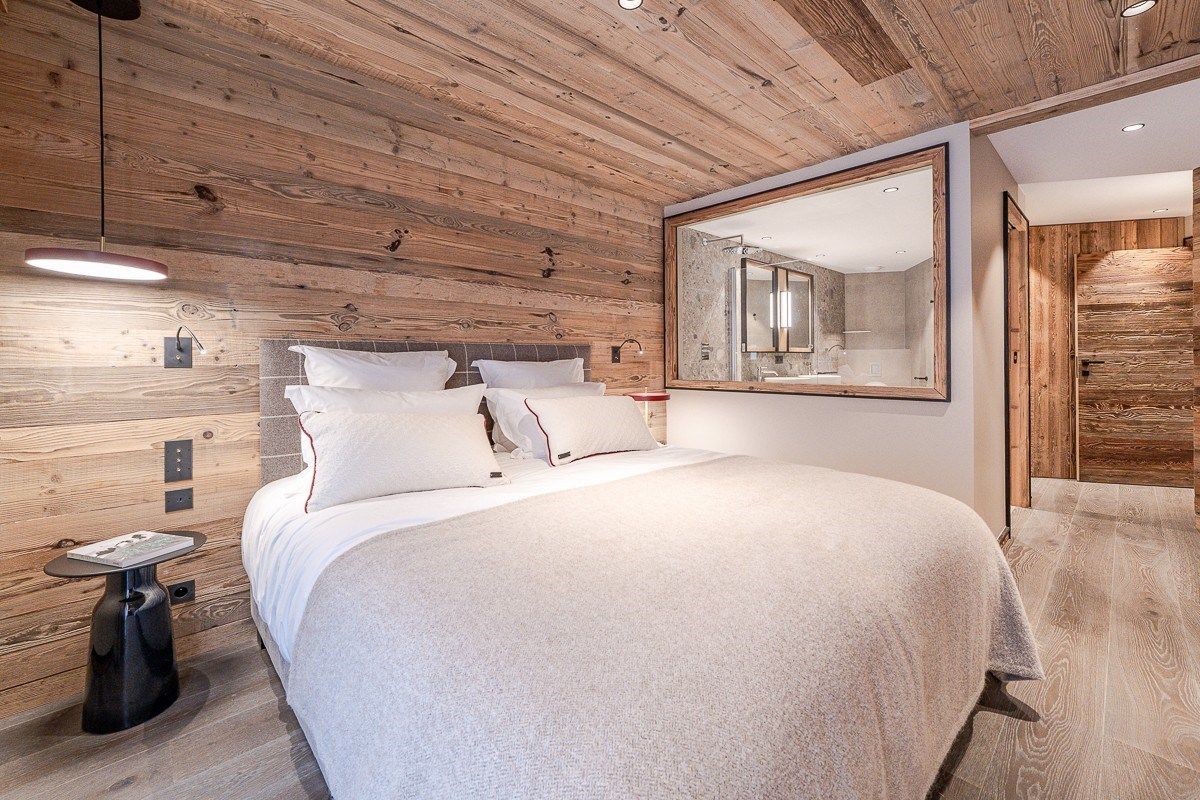 luxury apartment 5 Rooms for sale on MERIBEL LES ALLUES (73550)