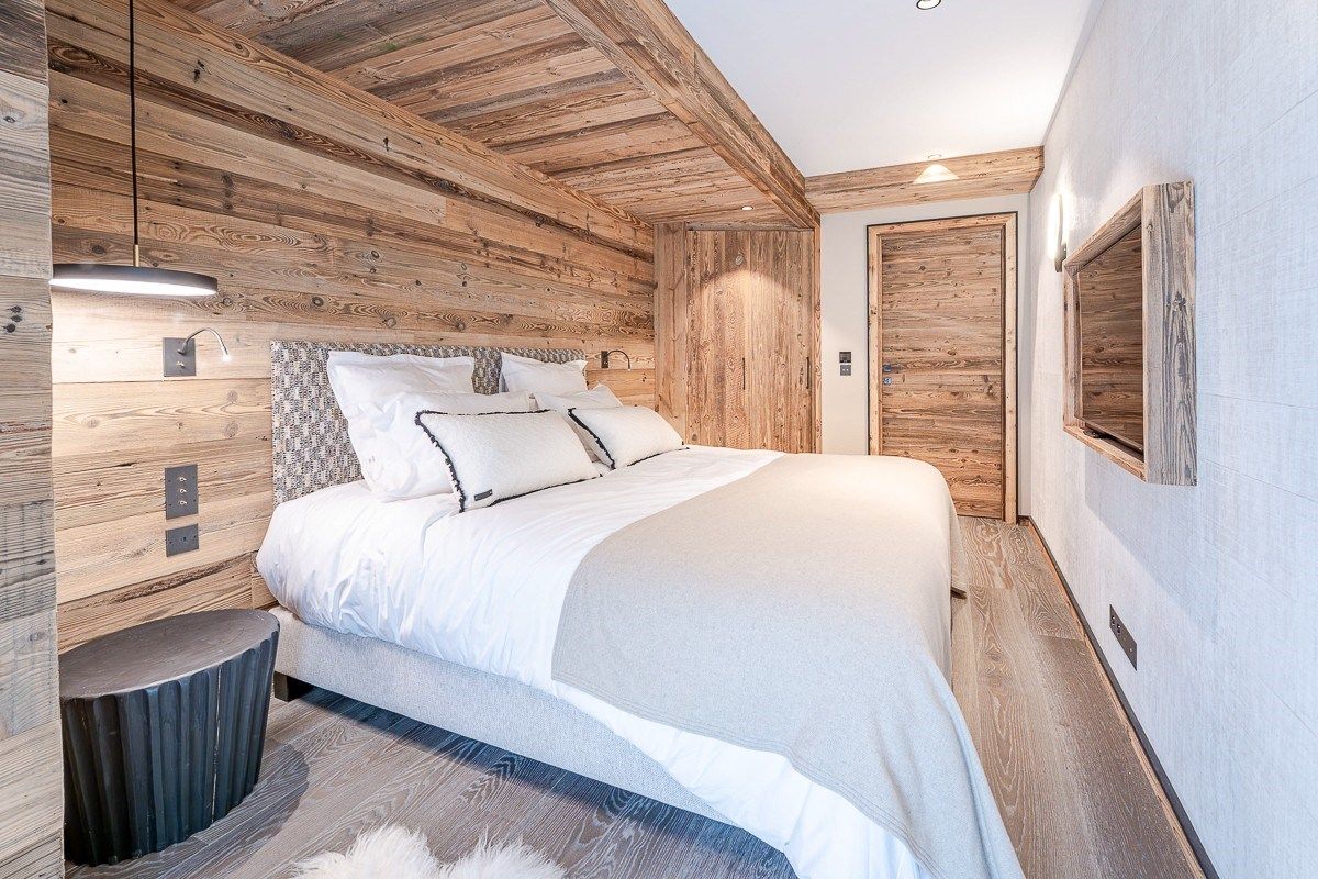 luxury apartment 5 Rooms for sale on MERIBEL LES ALLUES (73550)