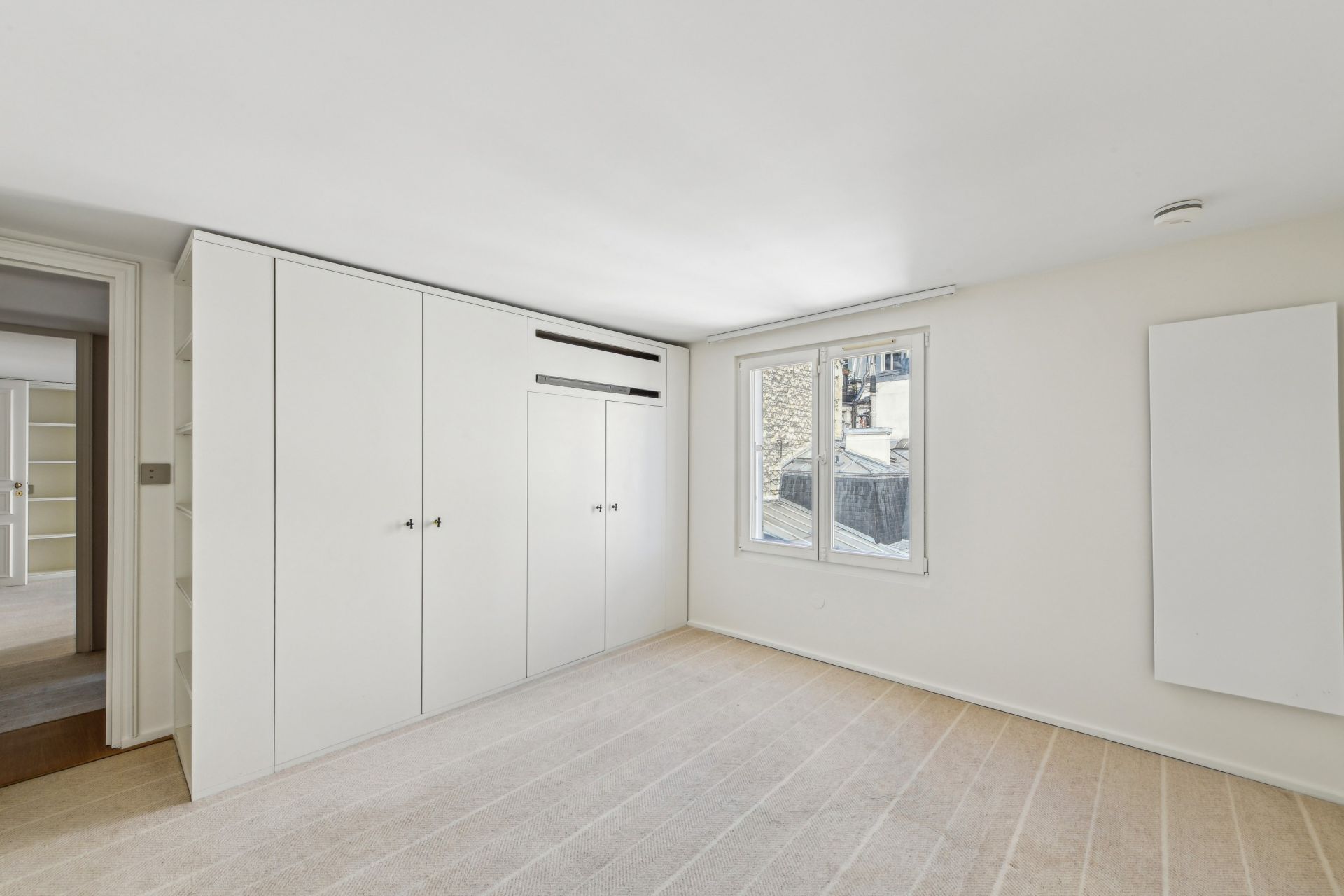 luxury apartment 5 Rooms for sale on PARIS (75008)