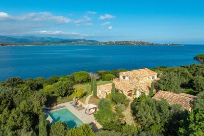 Rental Luxury villa Porto-Vecchio 6&nbsp;Rooms 350&nbsp;m²