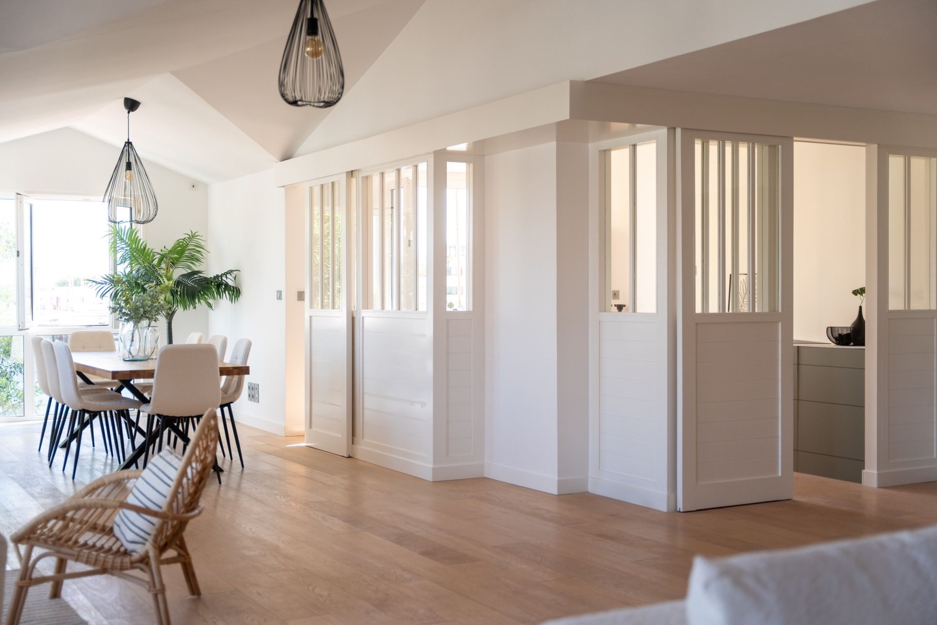 luxury apartment 5 Rooms for sale on LA ROCHELLE (17000)