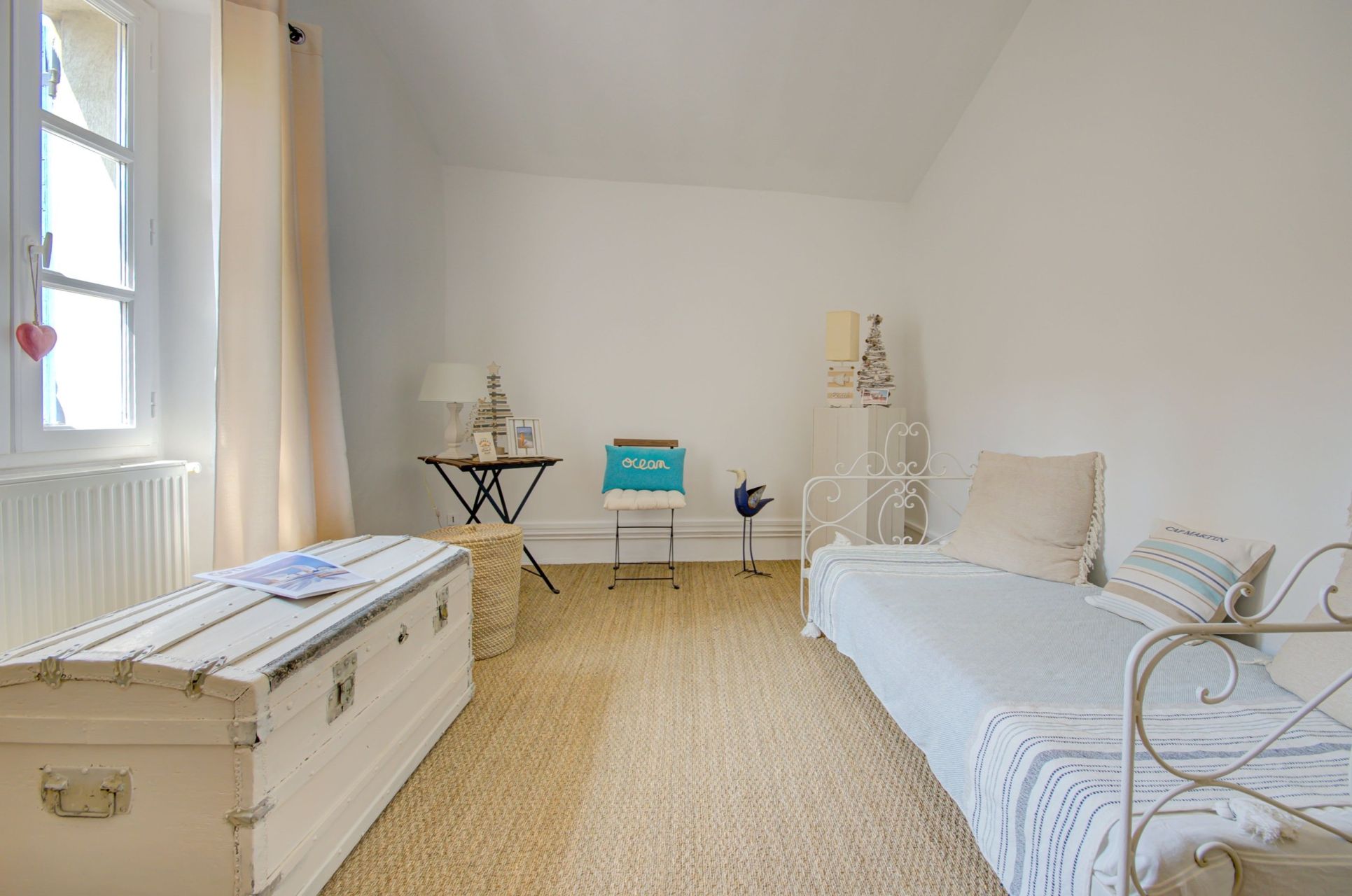 luxury house 6 Rooms for sale on AIX EN PROVENCE (13100)