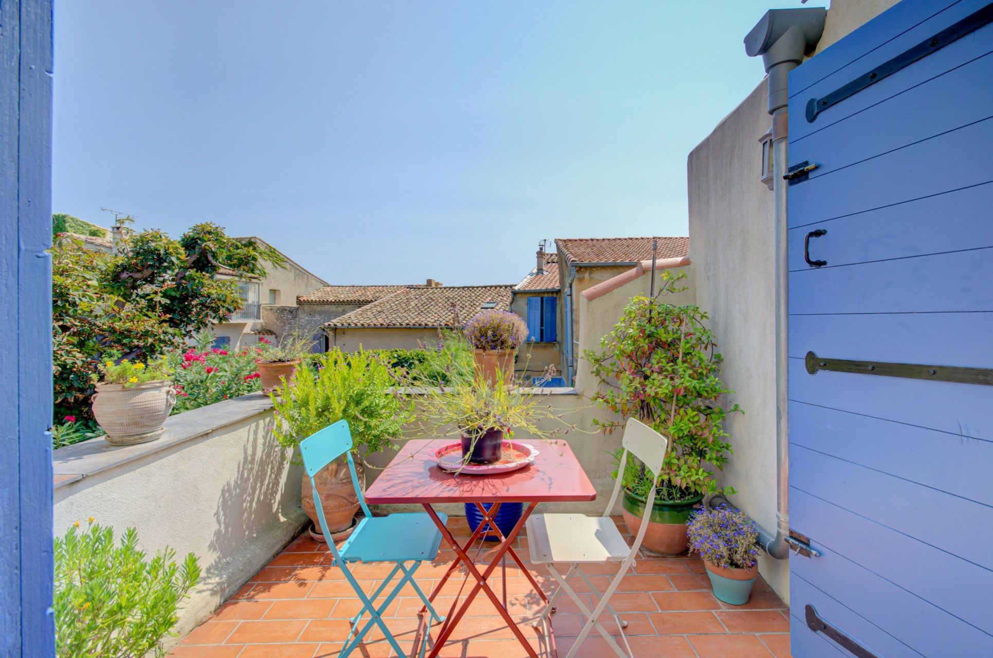 luxury house 6 Rooms for sale on AIX EN PROVENCE (13100)
