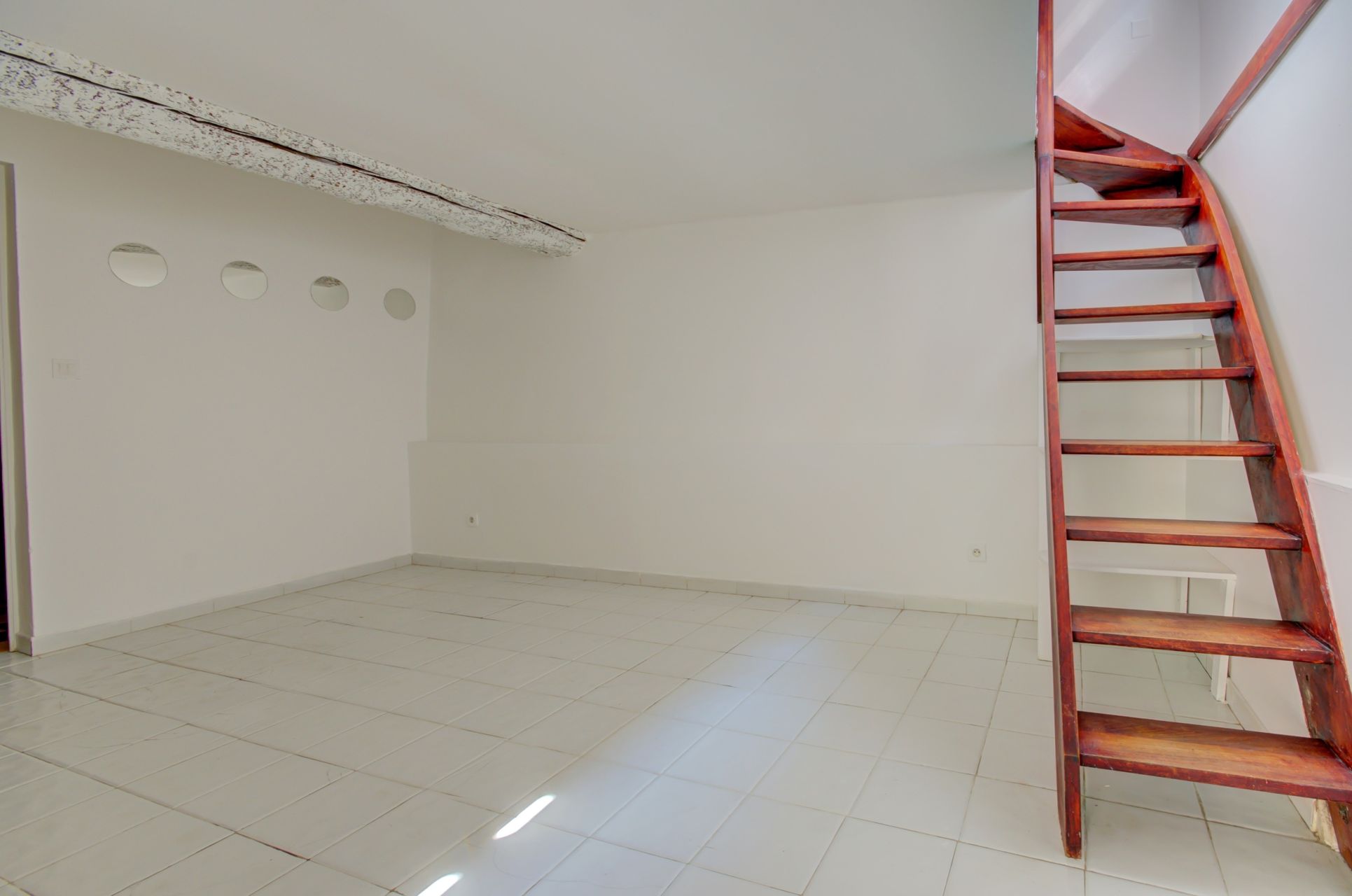 luxury house 6 Rooms for sale on AIX EN PROVENCE (13100)