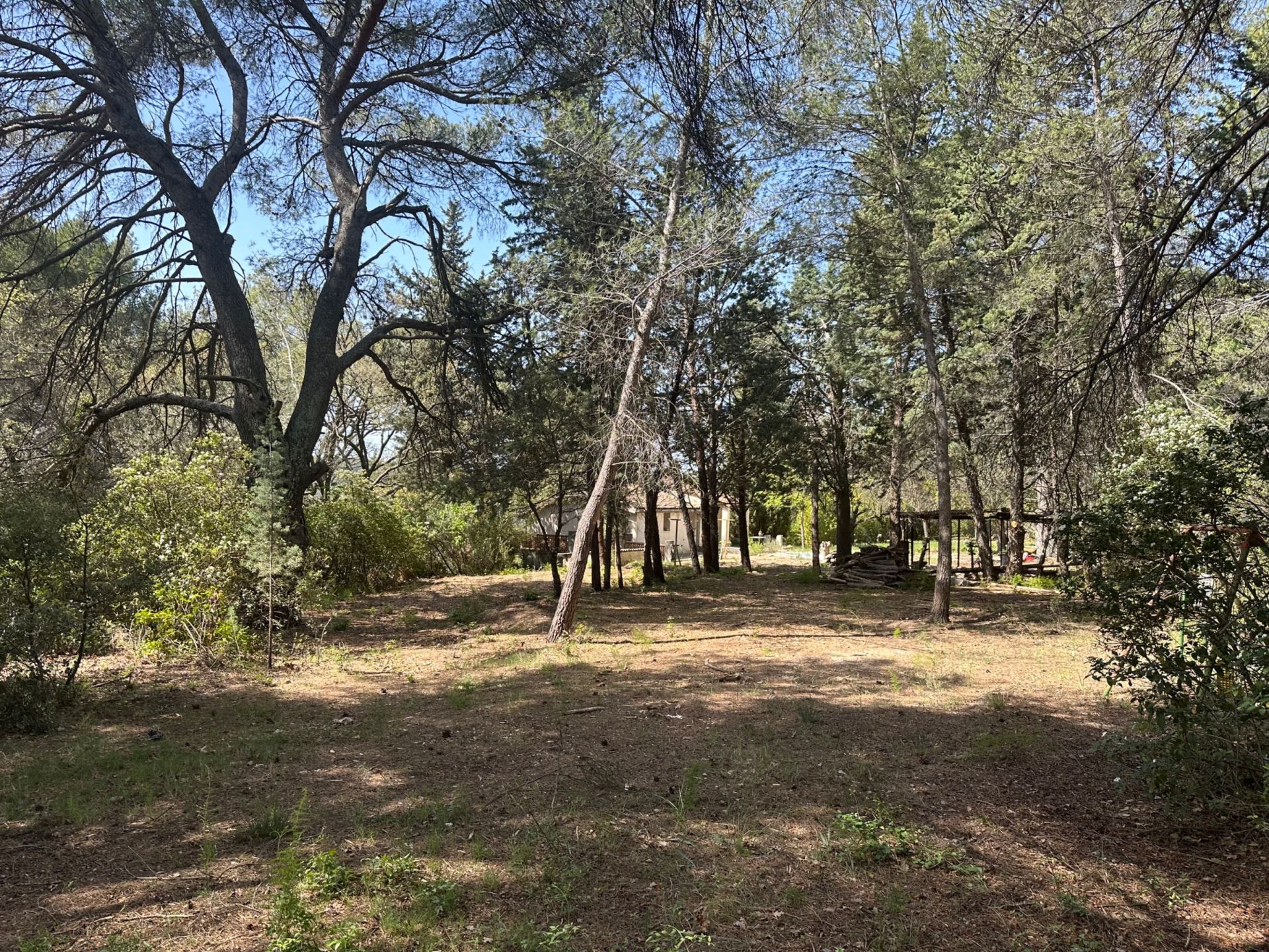 luxury construction to be renovated 6 Rooms for sale on EGUILLES (13510)