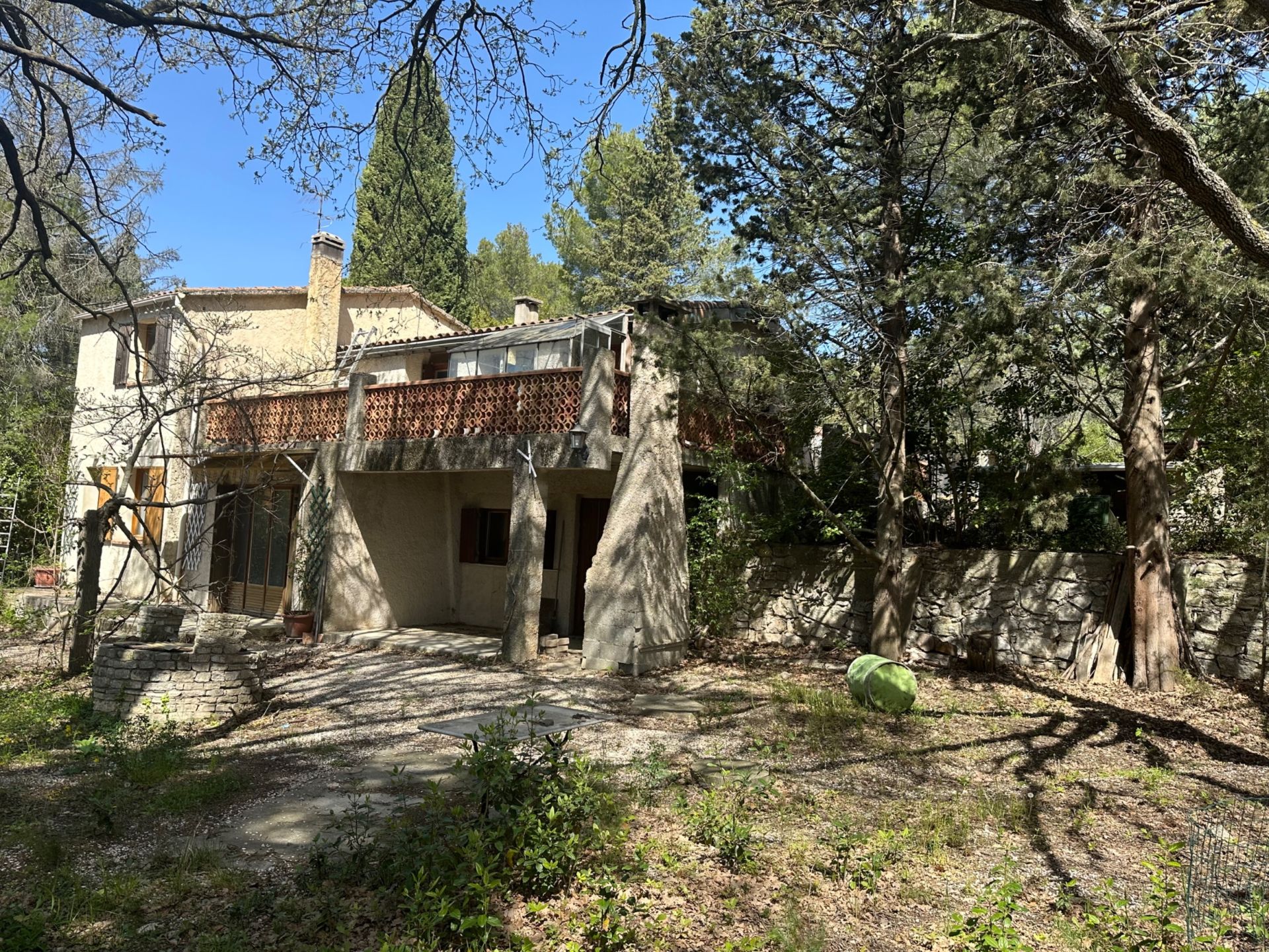luxury construction to be renovated 6 Rooms for sale on EGUILLES (13510)