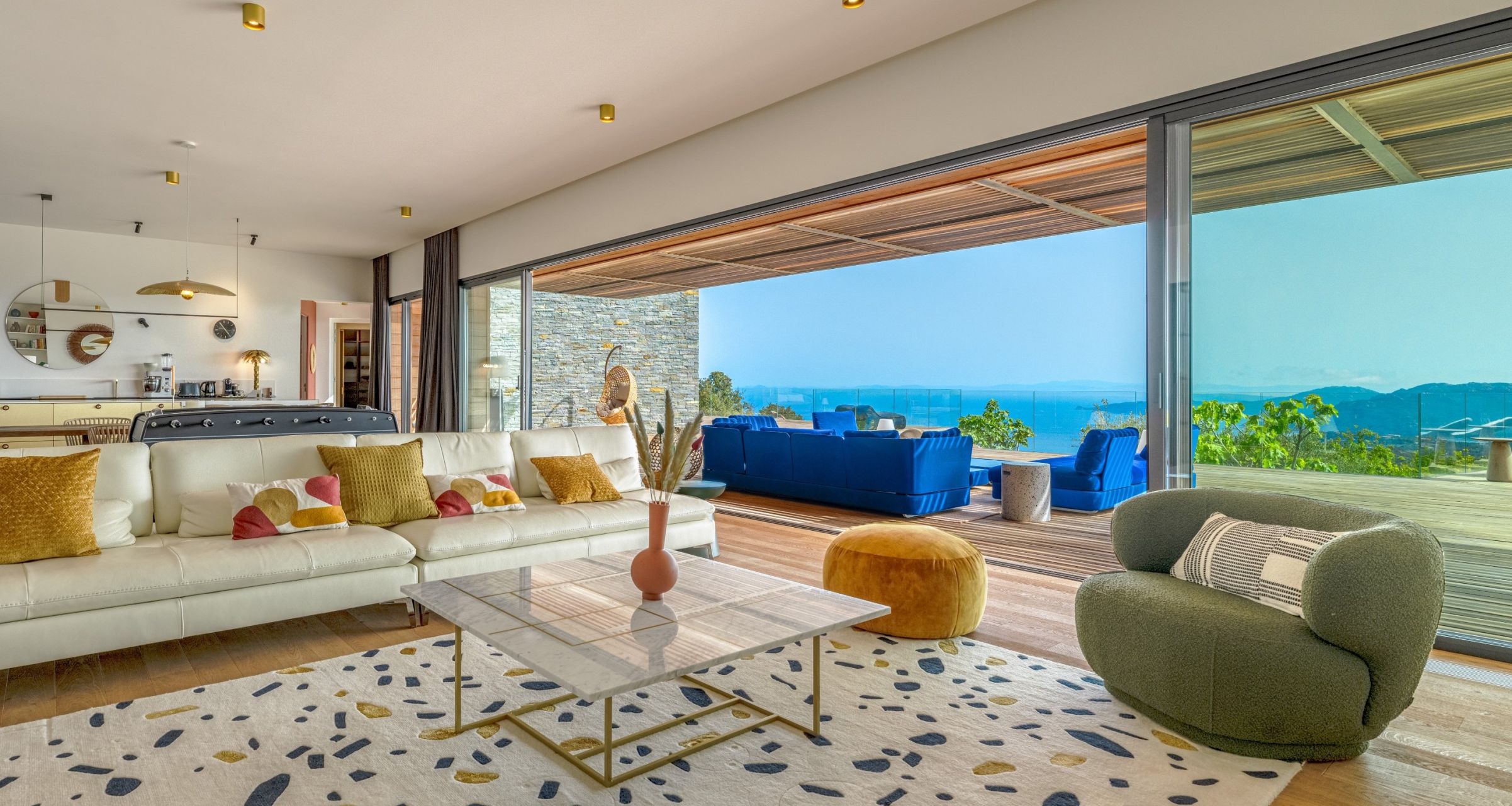 villa de luxe 6 Pièces en location saisonnière sur PORTO VECCHIO (20137)