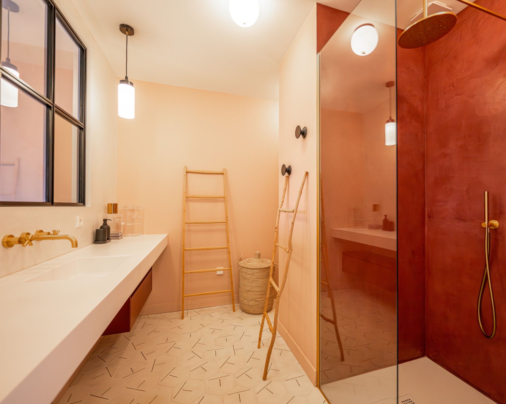 villa de luxe 6 Pièces en location saisonnière sur PORTO VECCHIO (20137)