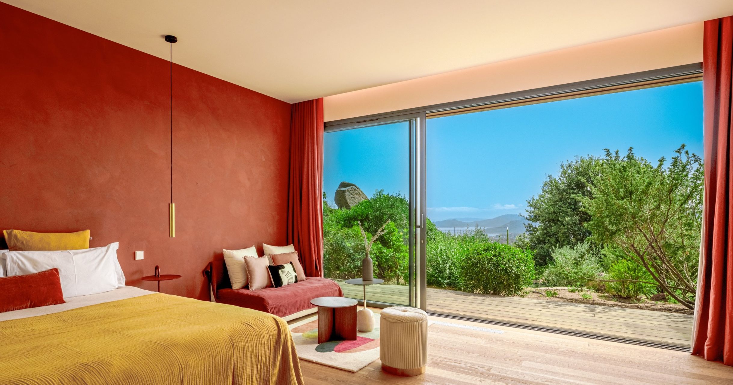 luxury villa 6 Rooms for seasonal rent on PORTO VECCHIO (20137)