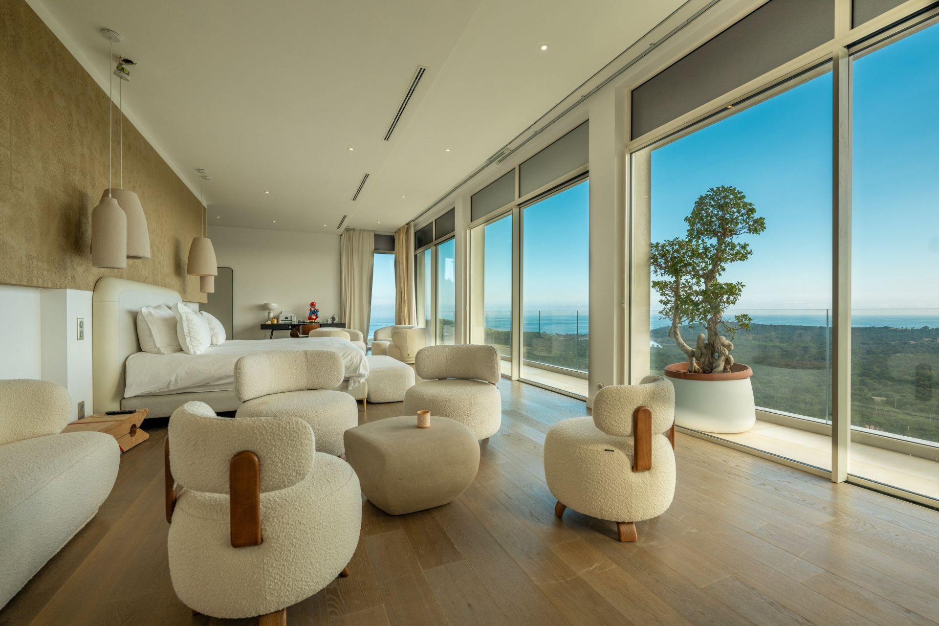 villa de luxe 10 Pièces en location saisonnière sur STE LUCIE DE PORTO VECCHIO (20144)