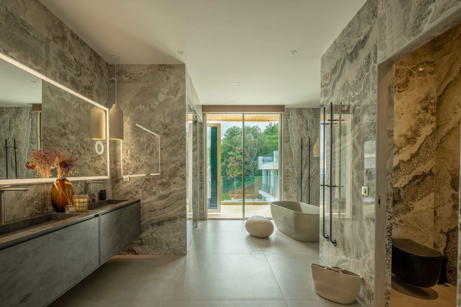 villa de luxe 10 Pièces en location saisonnière sur STE LUCIE DE PORTO VECCHIO (20144)