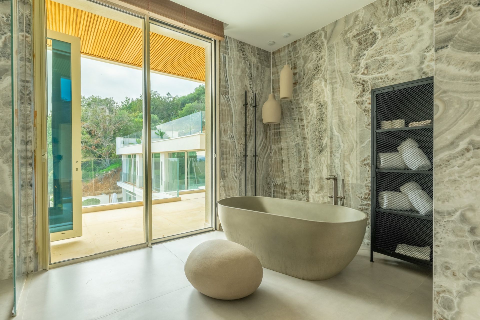 villa de luxe 10 Pièces en location saisonnière sur STE LUCIE DE PORTO VECCHIO (20144)
