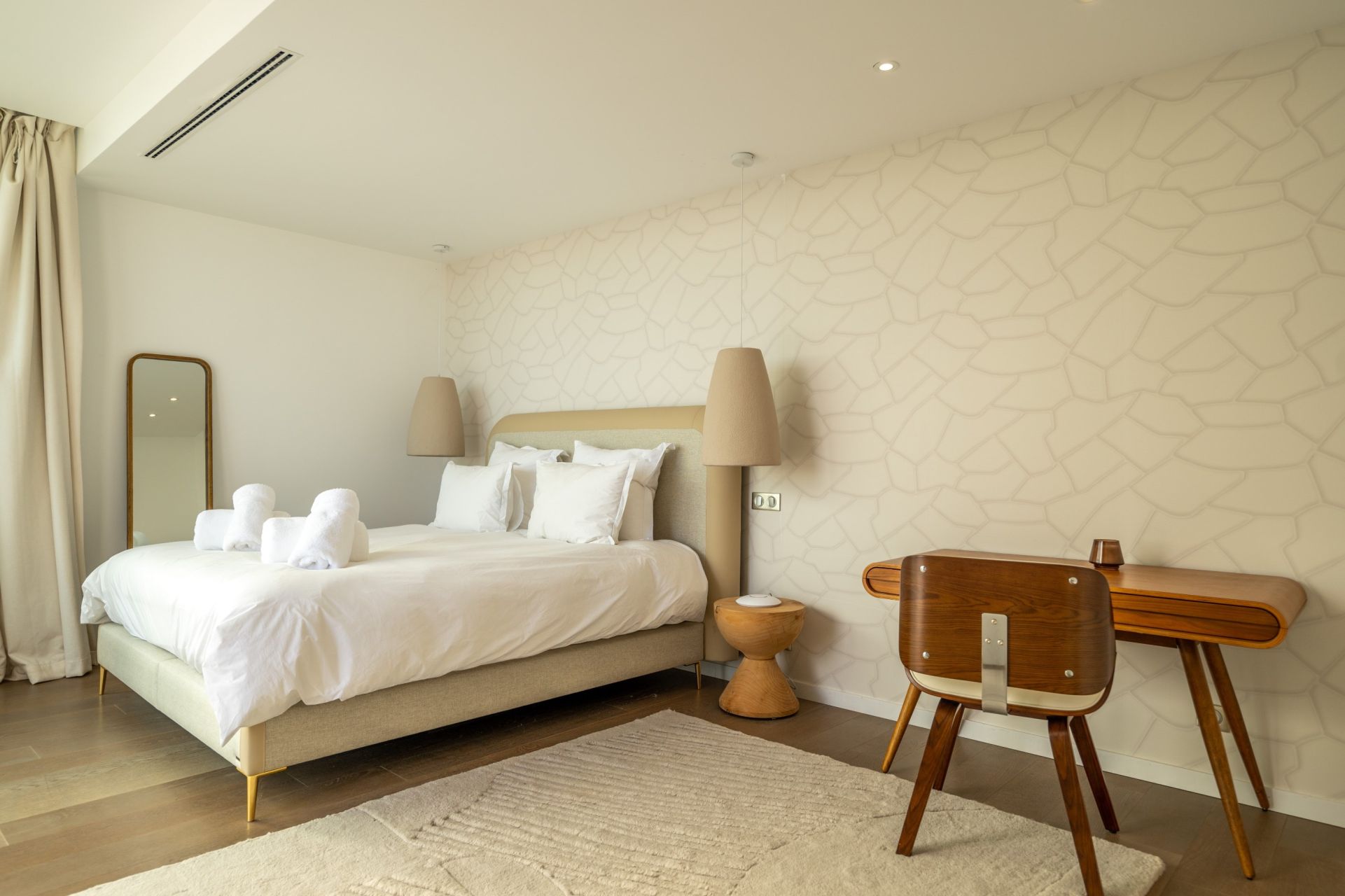villa de luxe 10 Pièces en location saisonnière sur STE LUCIE DE PORTO VECCHIO (20144)
