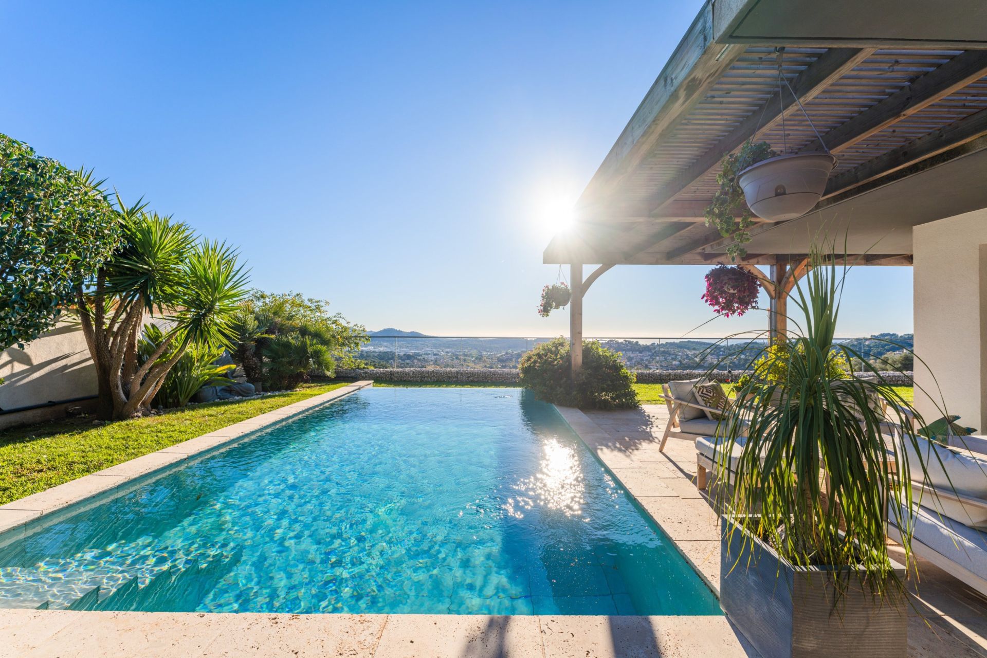 maison de luxe 6 Pièces en vente sur OLLIOULES (83190)
