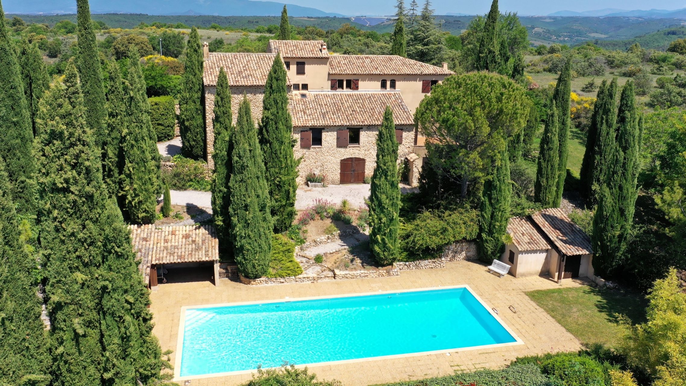 maison de luxe 18 Pièces en vente sur ORAISON (04700)