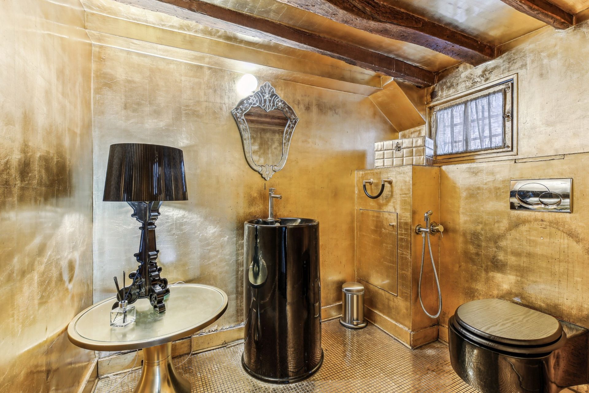 luxury apartment 2 Rooms for sale on PARIS (75001)