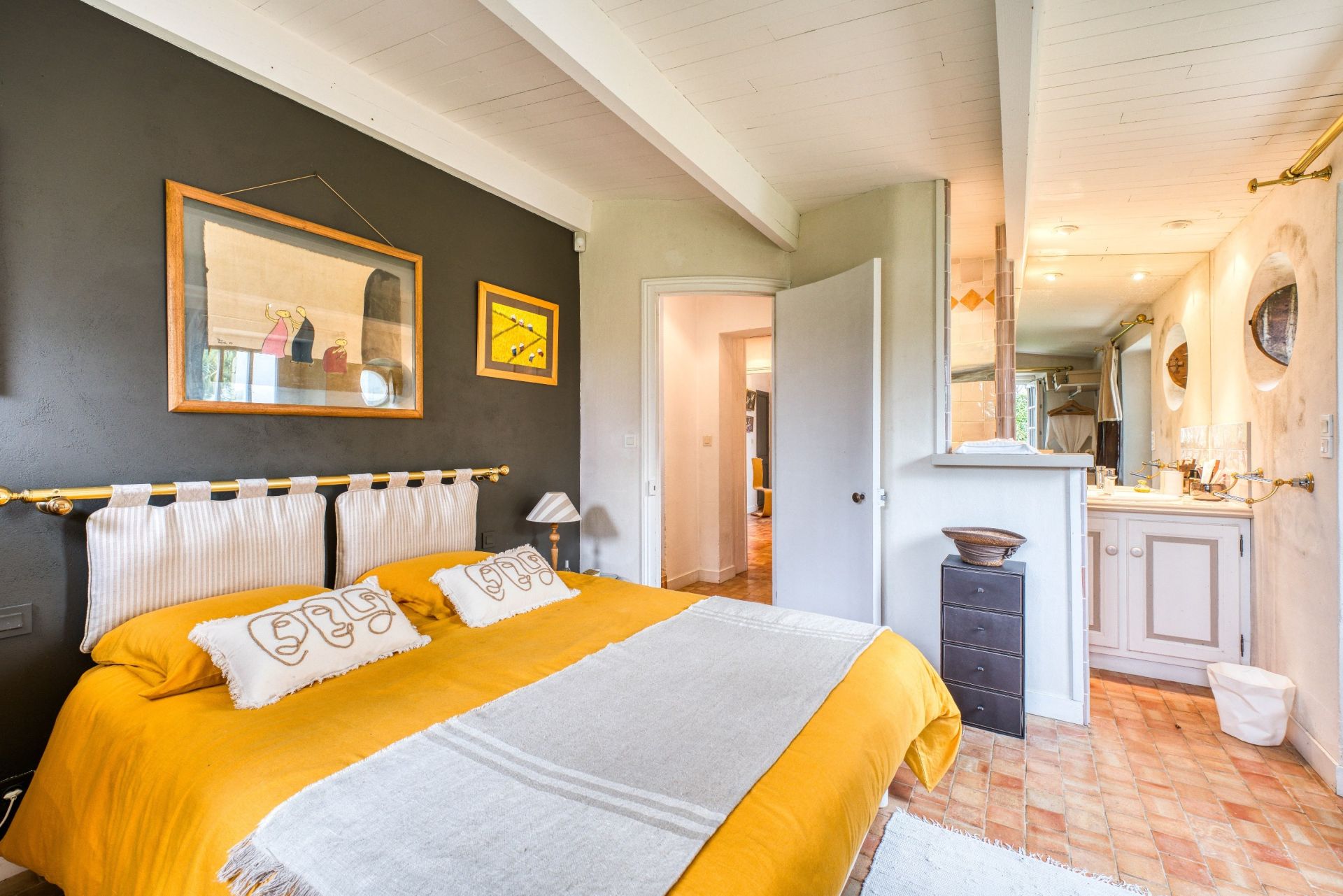 luxury house 11 Rooms for sale on ST MARTIN DE RE (17410)
