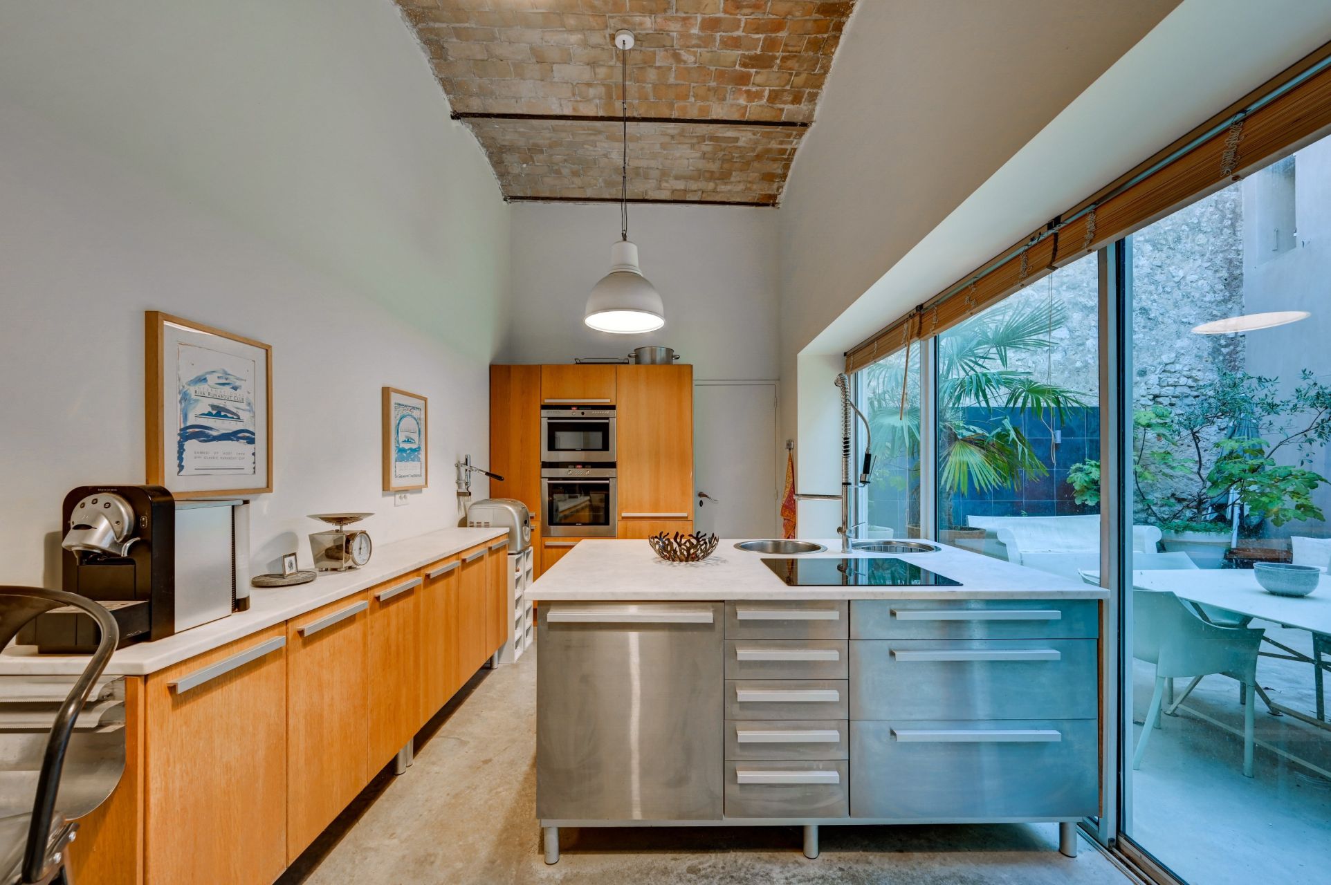 luxury house 10 Rooms for sale on AIX EN PROVENCE (13100)