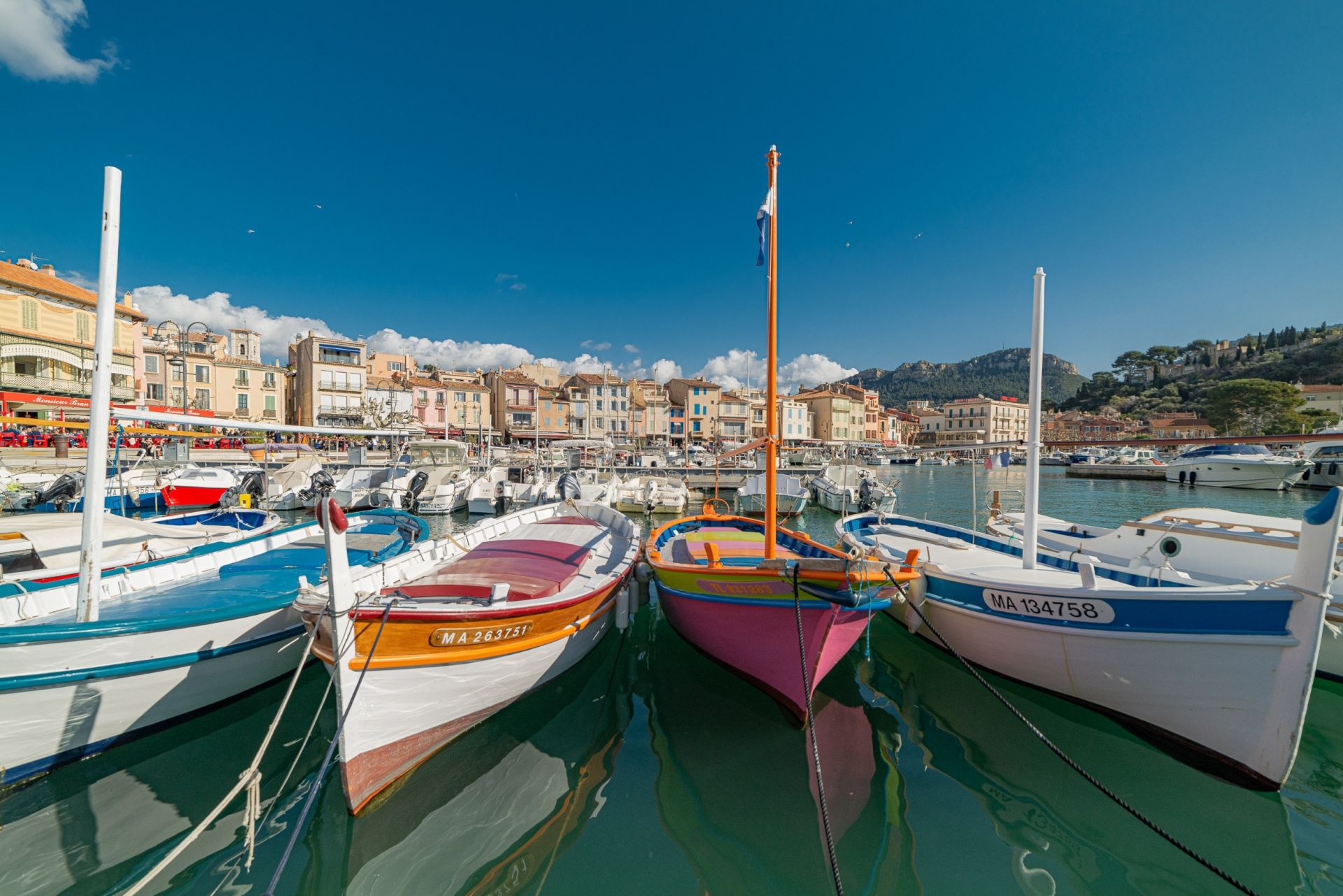 propriété de luxe 15 Pièces en location saisonnière sur CASSIS (13260)