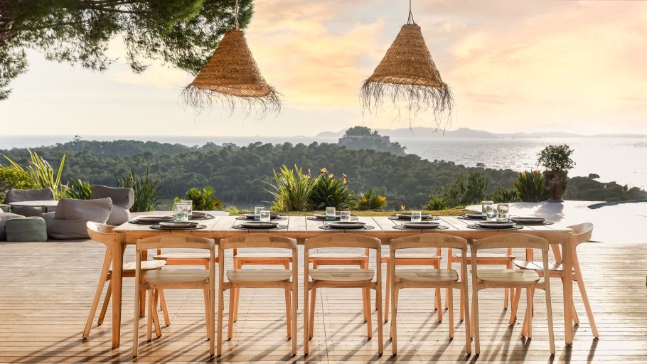 maison de luxe 6 Pièces en location saisonnière sur BORMES LES MIMOSAS (83230)