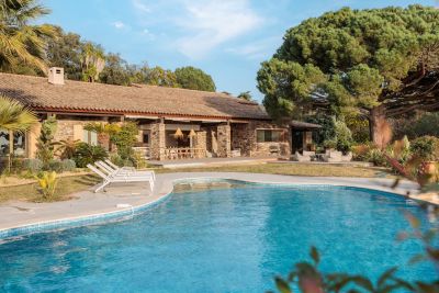 Rental Luxury house Bormes-les-Mimosas 6&nbsp;Rooms 350&nbsp;m²