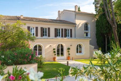 Rental Mas Le Pradet 16 Rooms 600 m²