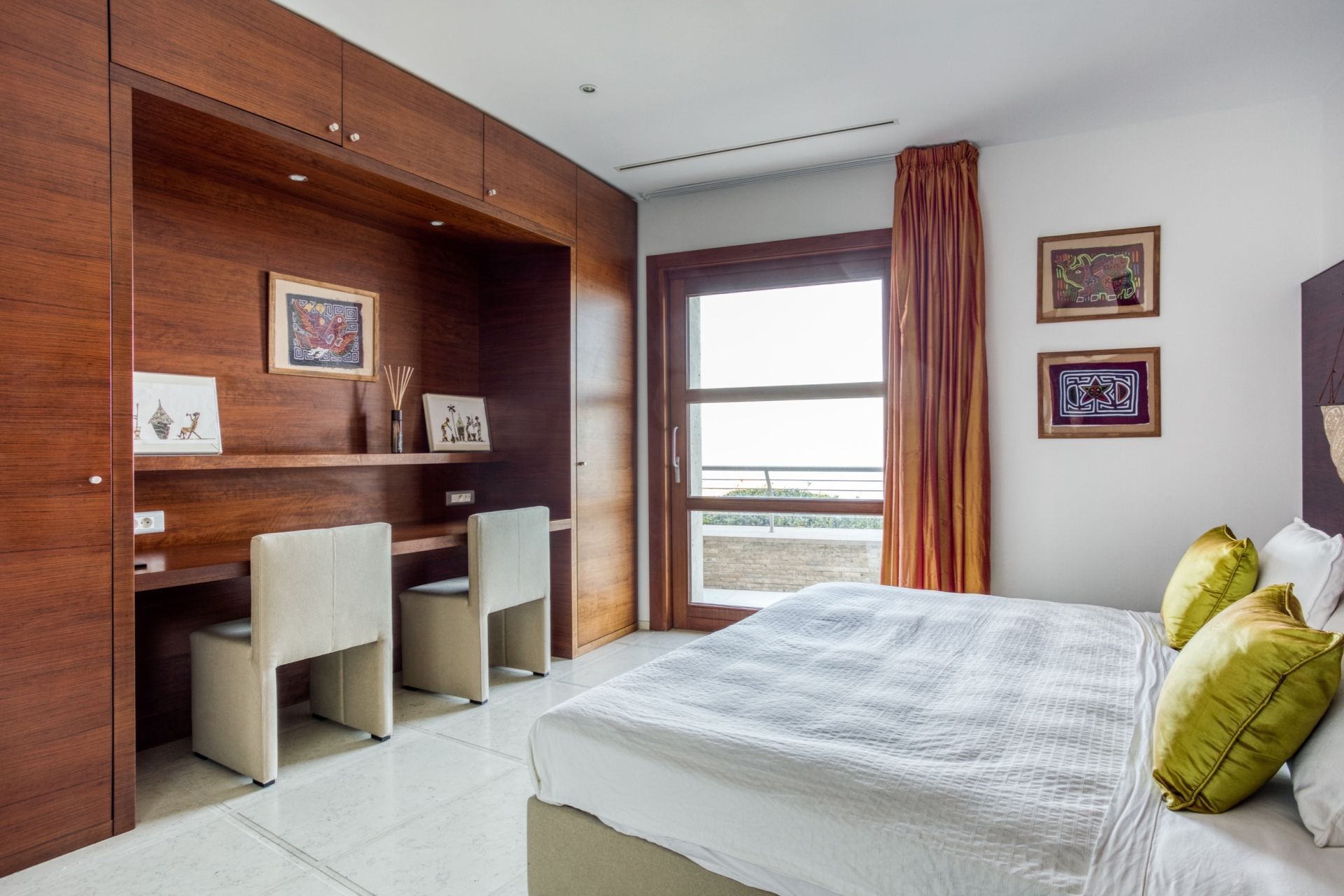 luxury villa 10 Rooms for seasonal rent on BORMES LES MIMOSAS (83230)