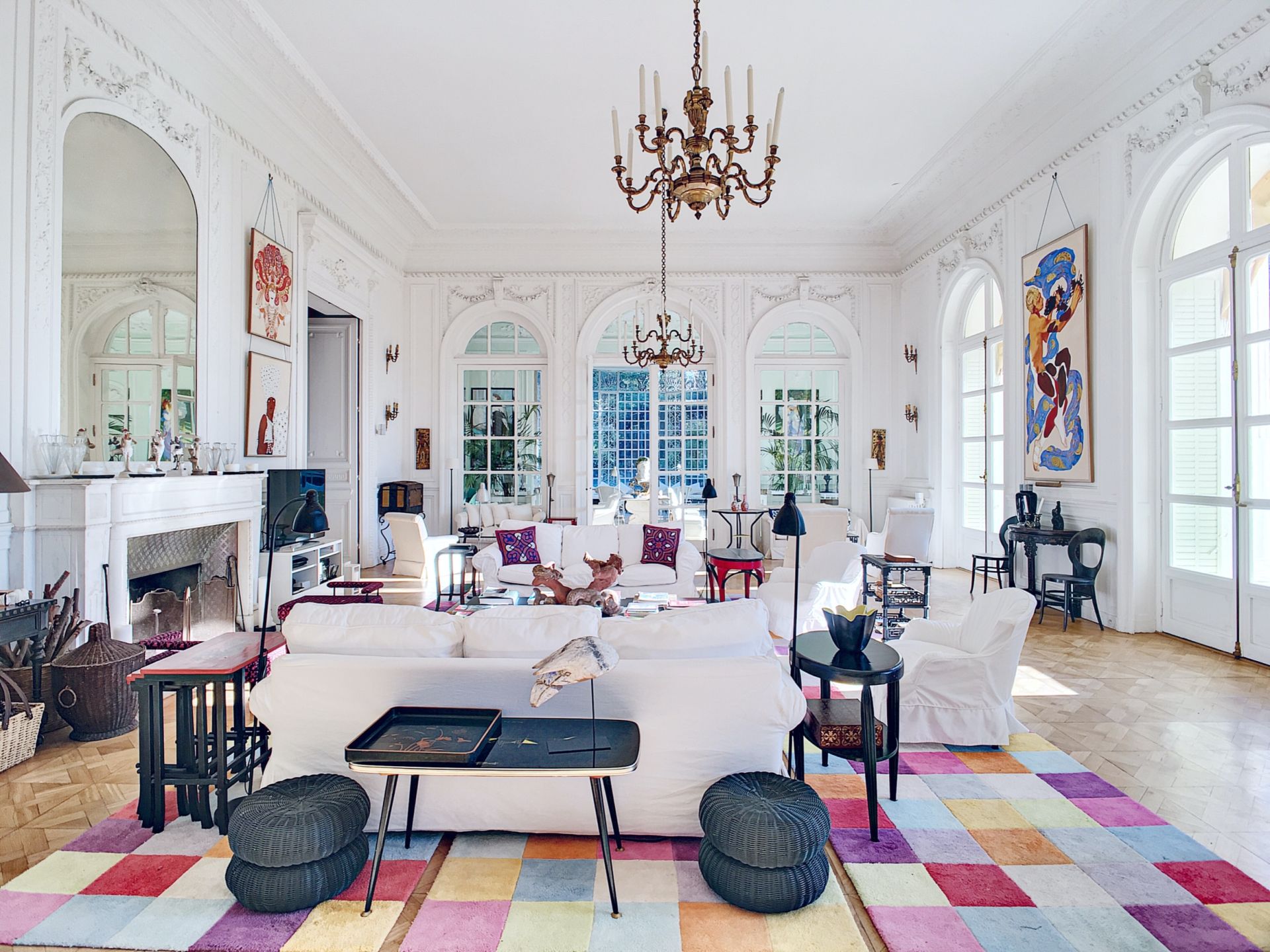 château 28 Pièces en location saisonnière sur LE PRADET (83220)