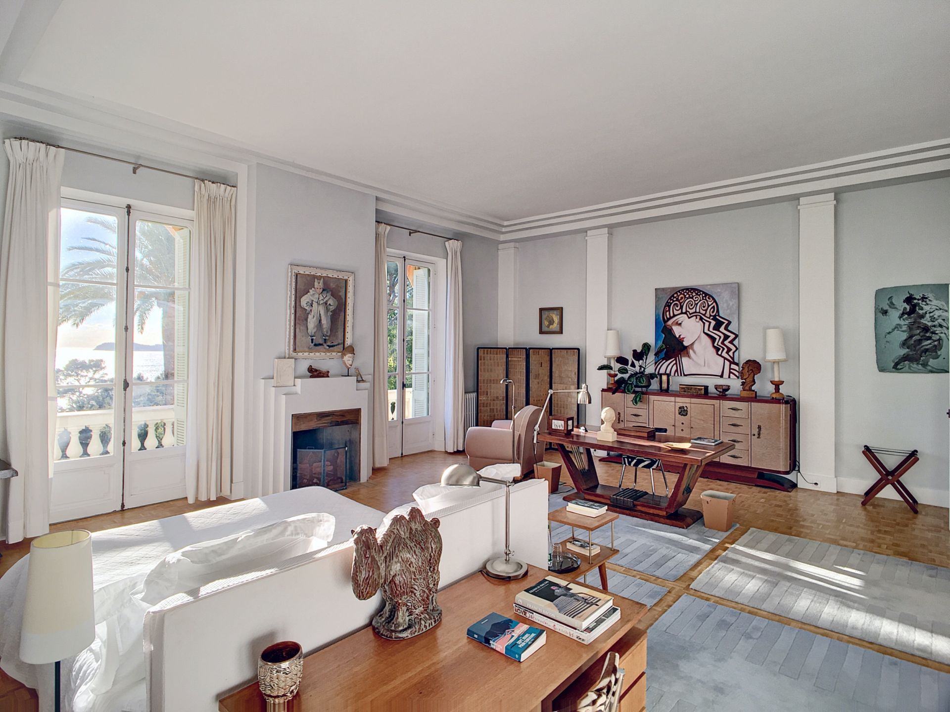 château 28 Pièces en location saisonnière sur LE PRADET (83220)