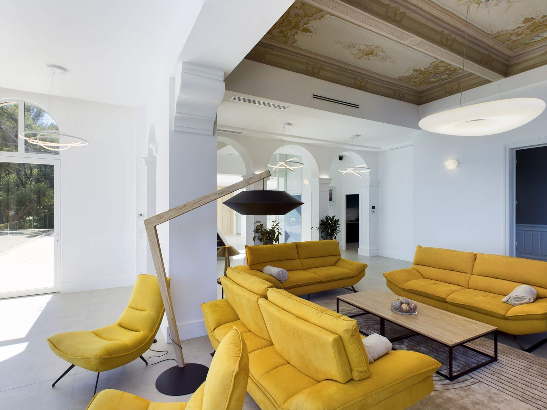 mansion 6 Rooms for seasonal rent on LA SEYNE SUR MER (83500)