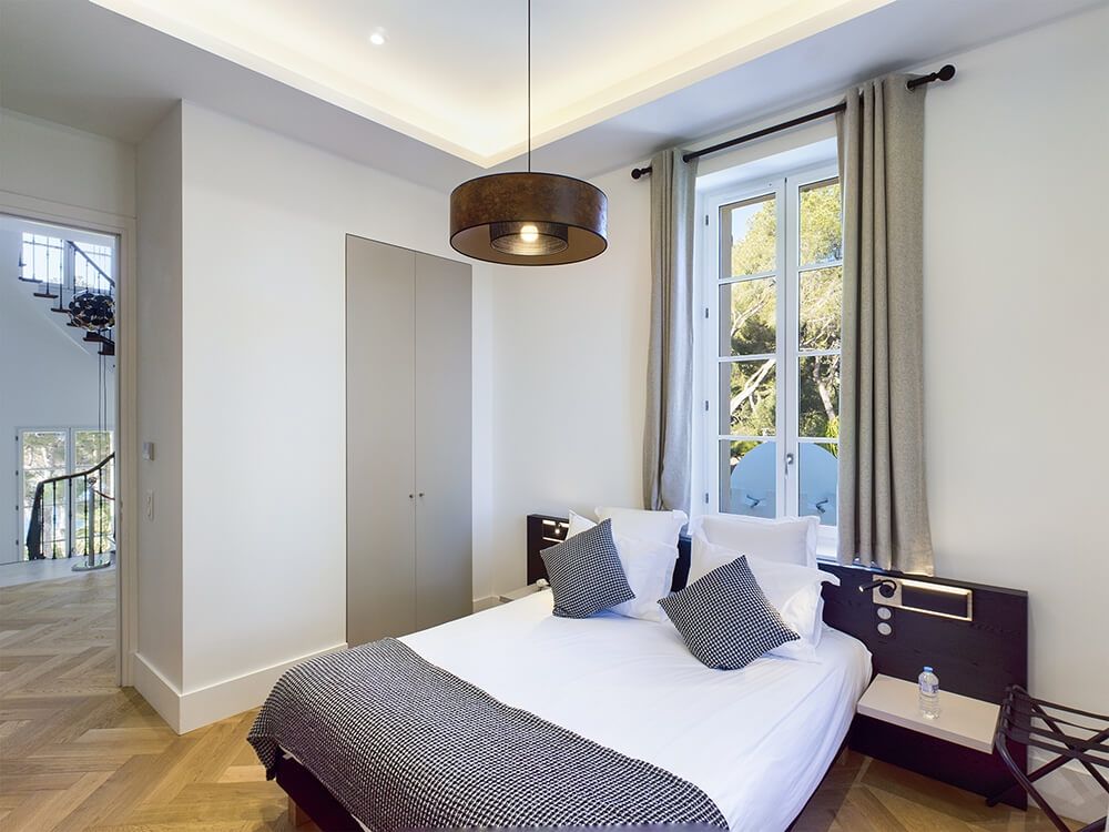 maison bourgeoise 6 Pièces en location saisonnière sur LA SEYNE SUR MER (83500)