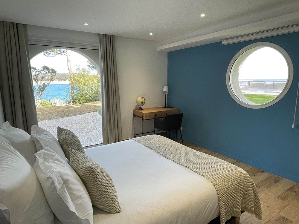 mansion 6 Rooms for seasonal rent on LA SEYNE SUR MER (83500)