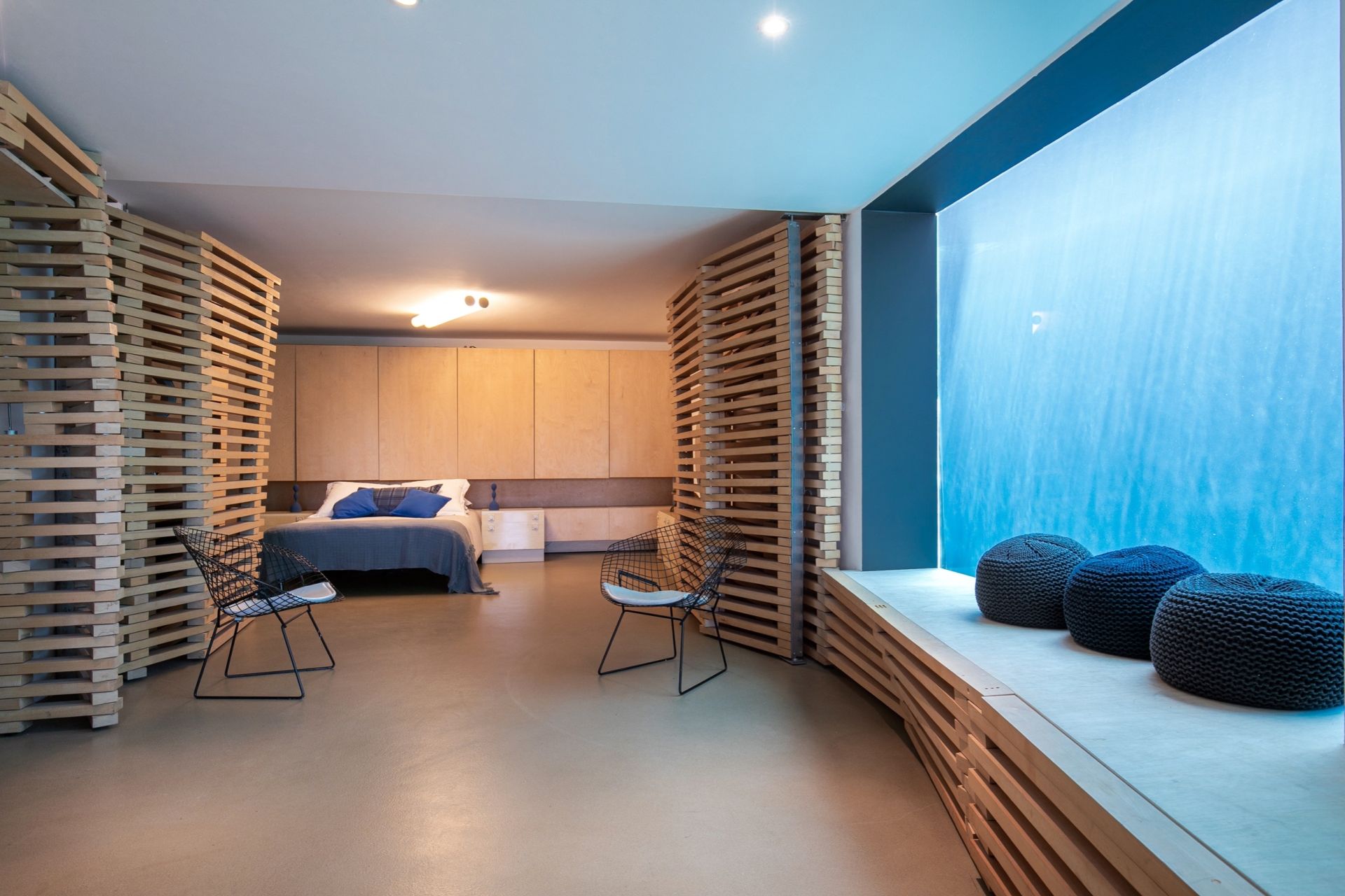luxury villa 5 Rooms for seasonal rent on BANDOL (83150)