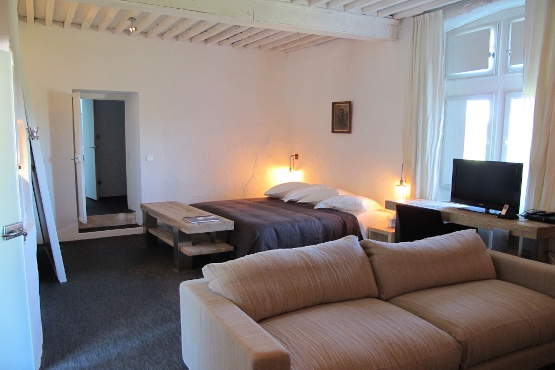 castle 15 Rooms for sale on UZES (30700)