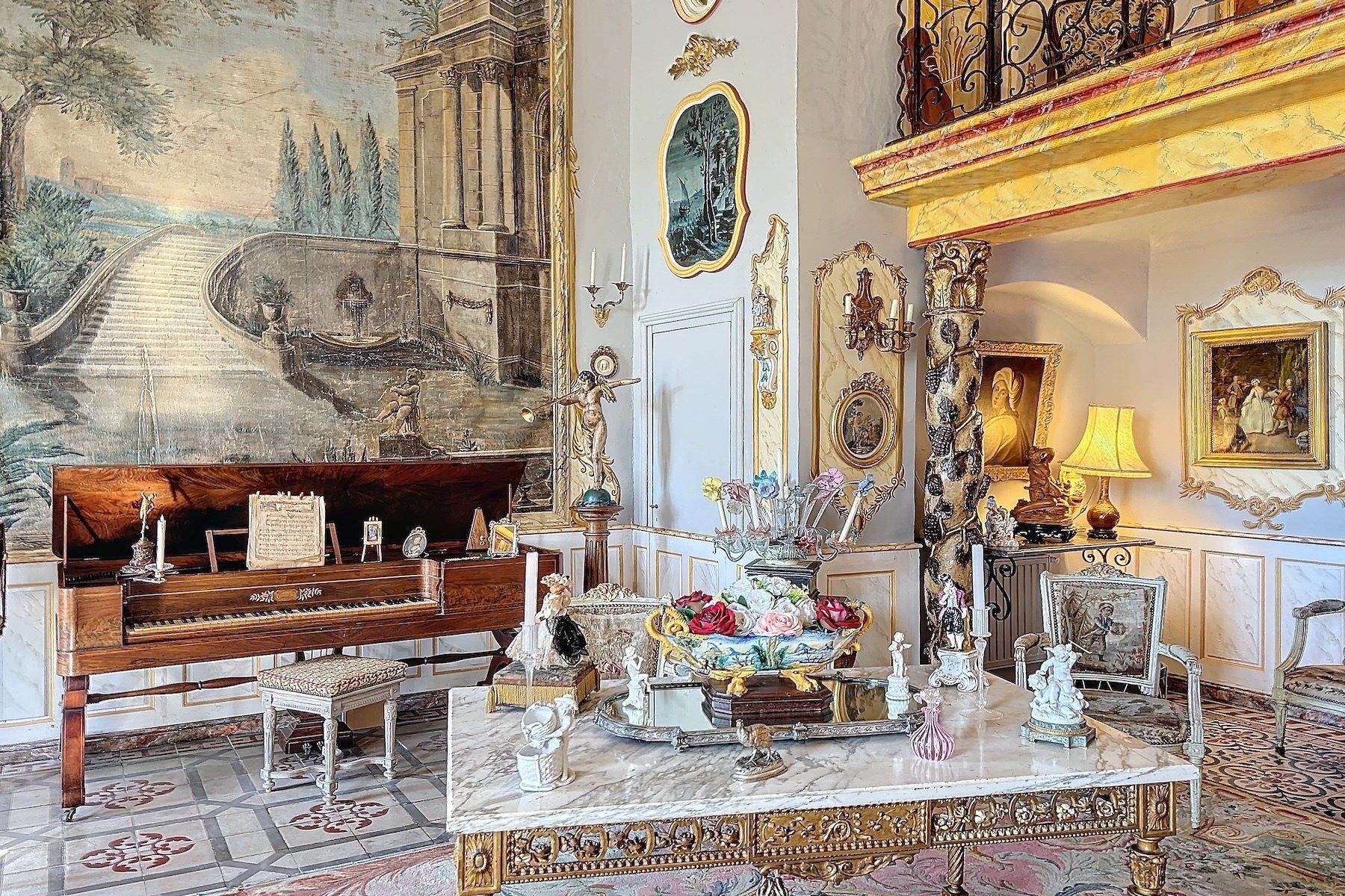 castle 20 Rooms for sale on FORCALQUIER (04300)