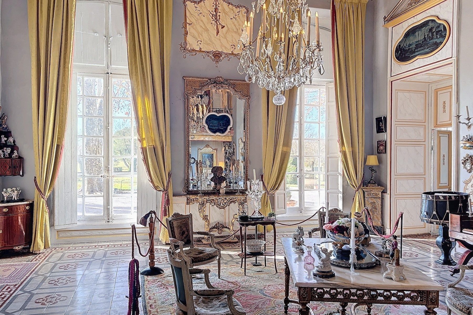 castle 20 Rooms for sale on FORCALQUIER (04300)